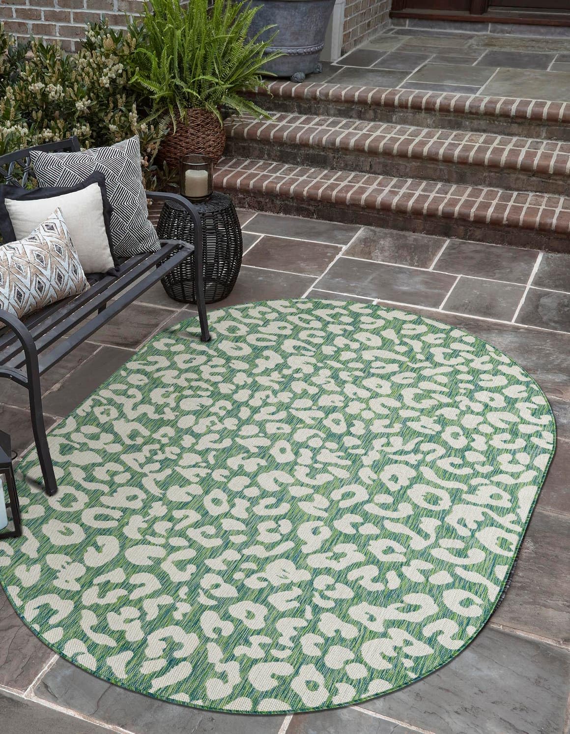 Unique Loom Outdoor Safari Collection Area Rug - Leopard (7 10 x 10 Oval Green Blue/Ivory)