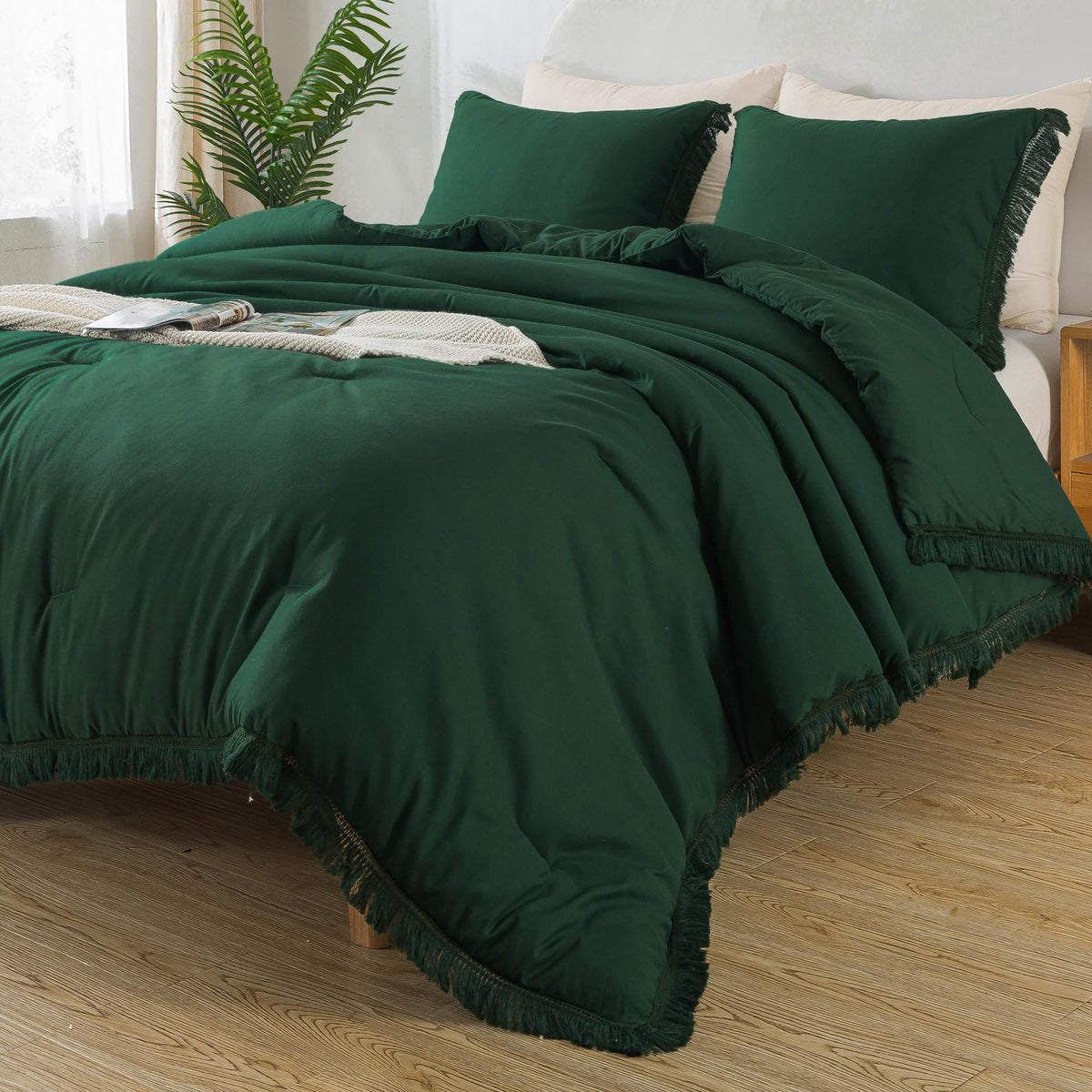 Andency Dark Emerald Green Comforter Set Full, 3 Pieces Boho Lightweight Forest Bedding Comforter Sets, All Season Fluffy Tassel Bed Set (79X90In Comforter & 2 Pillowcases)