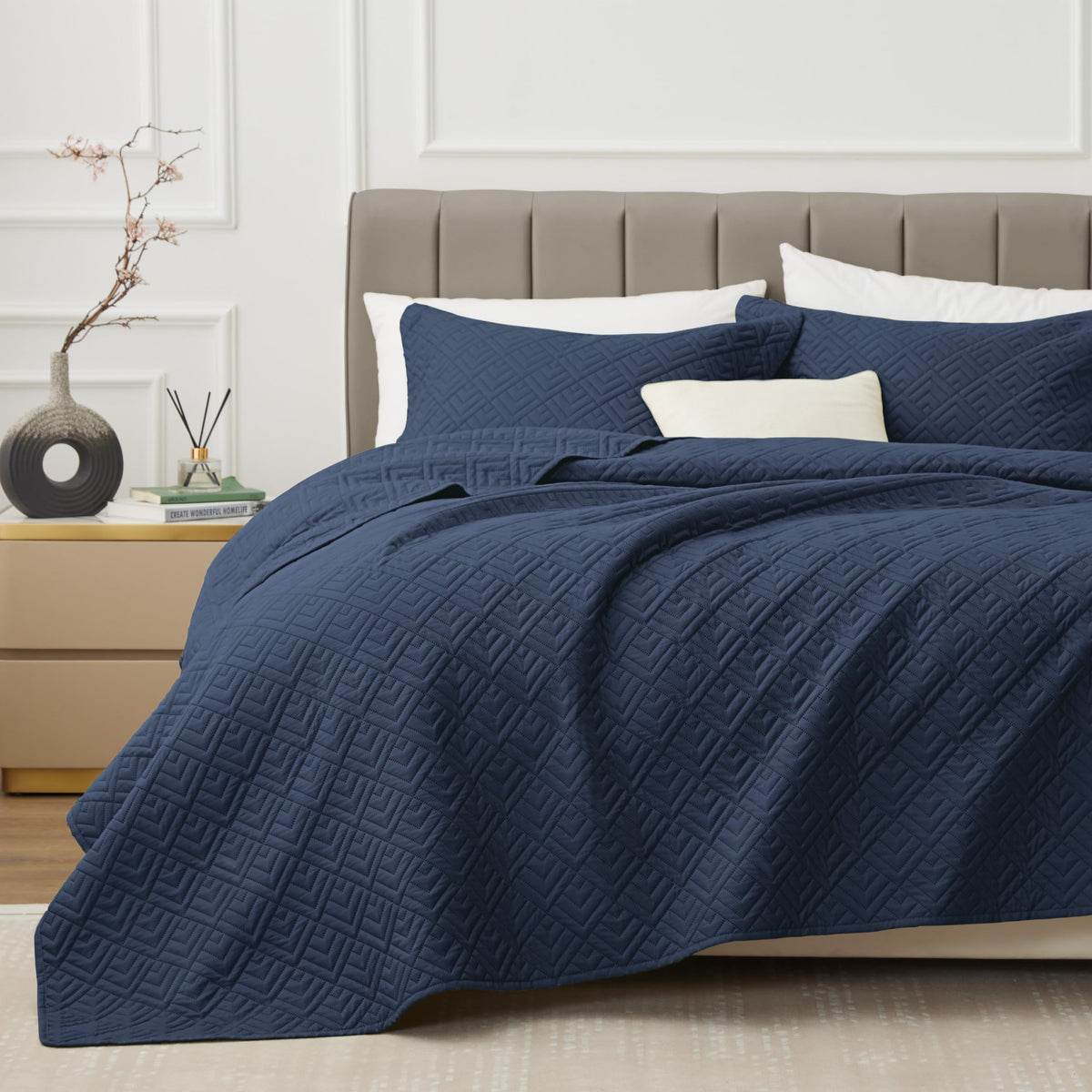 Exq Home Quilt Set King Size Navy 3 Piece,Lightweight Soft Coverlet Modern Style Squares Pattern Bedspread Set(1 Quilt,2 Pillow