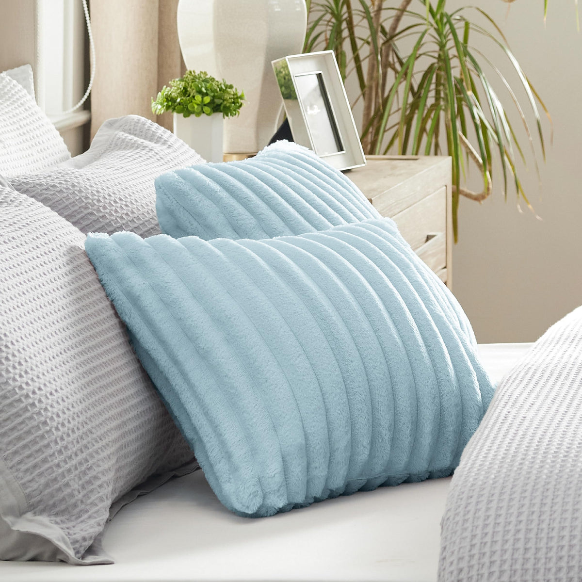 Bedsure Throw Pillow Covers - Pack Of 2, 18X18 Pillow Cover, Soft, Cozy, Fluffy, Striped Design, Home Decor For Sofa, Couch, Bed
