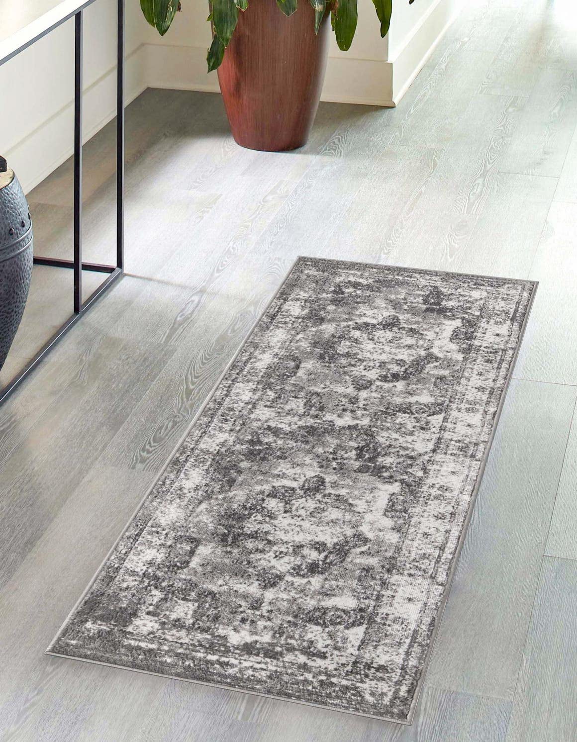 Unique Loom Sofia Collection Area Rug - Salle Garnier (2 x 5 1 Runner, Gray/ Ivory)