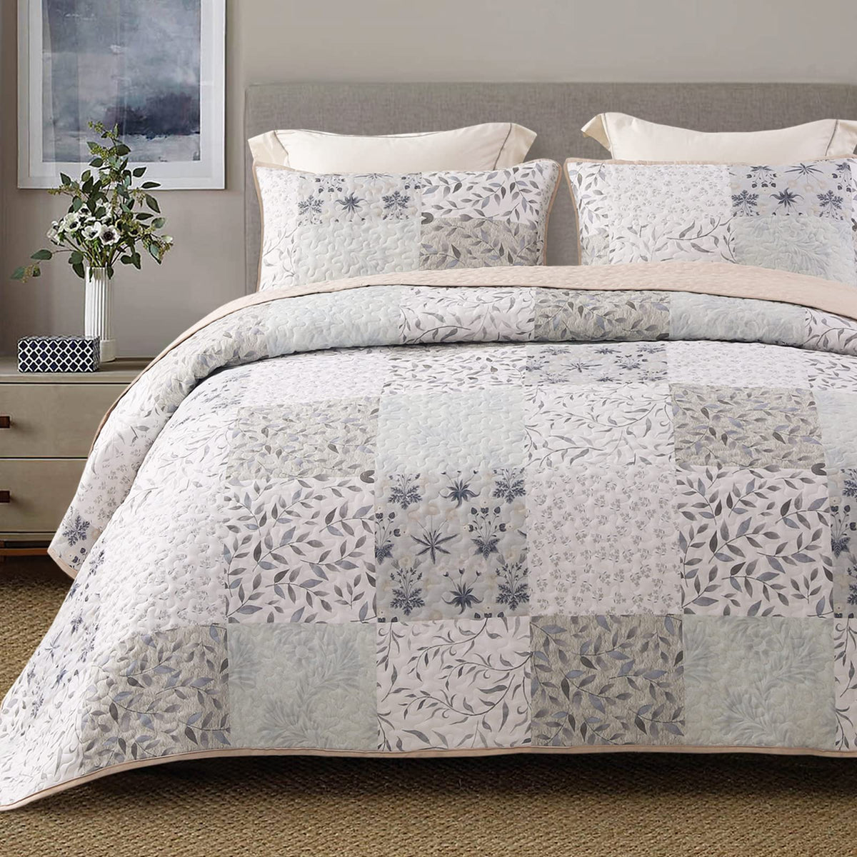 Exclusivo Mezcla Reversible Boho Quilt Set Queen Size, 3 Pieces Patchwork Gray All Season Bedspreads, Ultra Soft Floral Coverlet