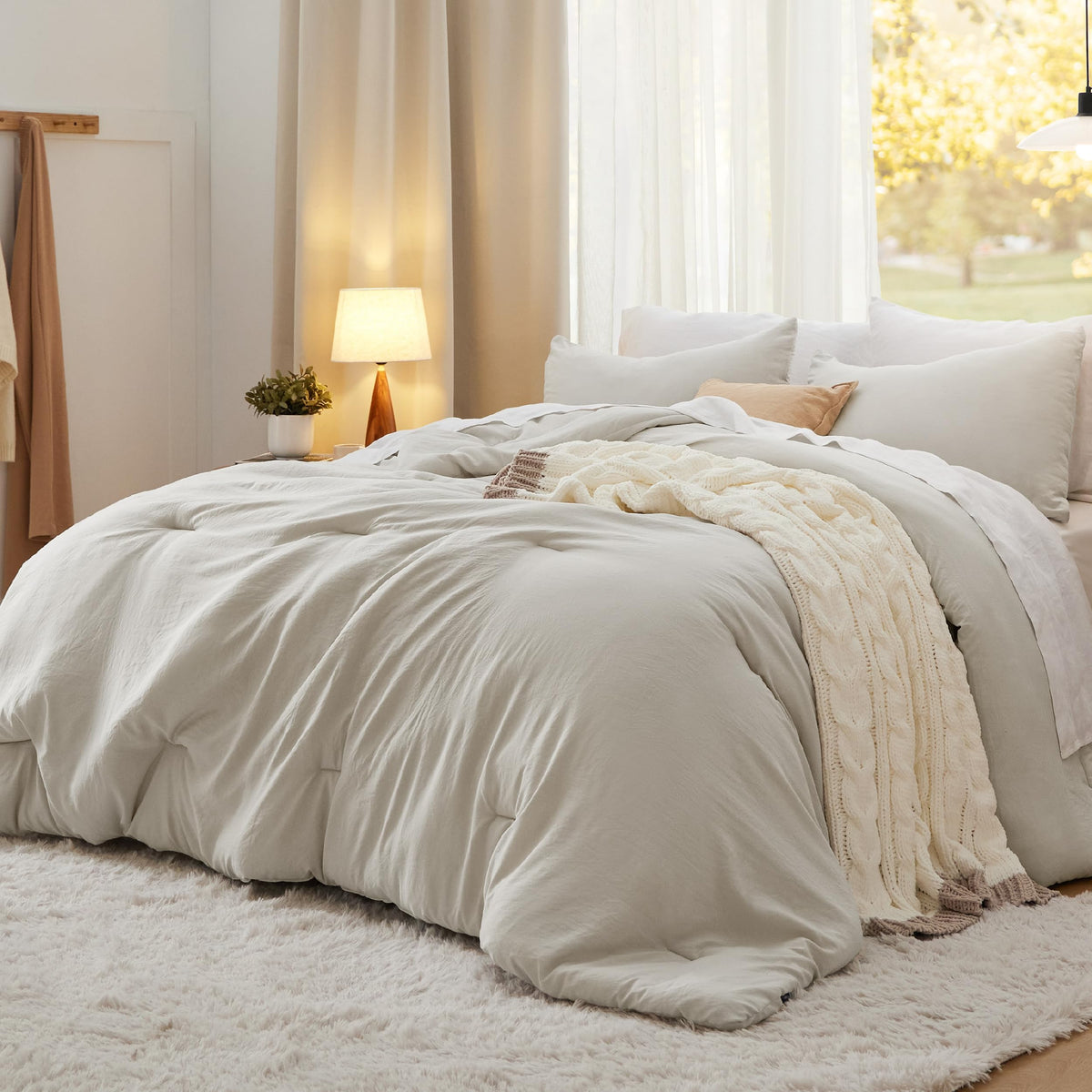 Bedsure California King Comforter Set, Beige Soft Prewashed Bed Comforter For All Seasons, 3 Pieces Warm Bedding Sets, 1 Lightwe