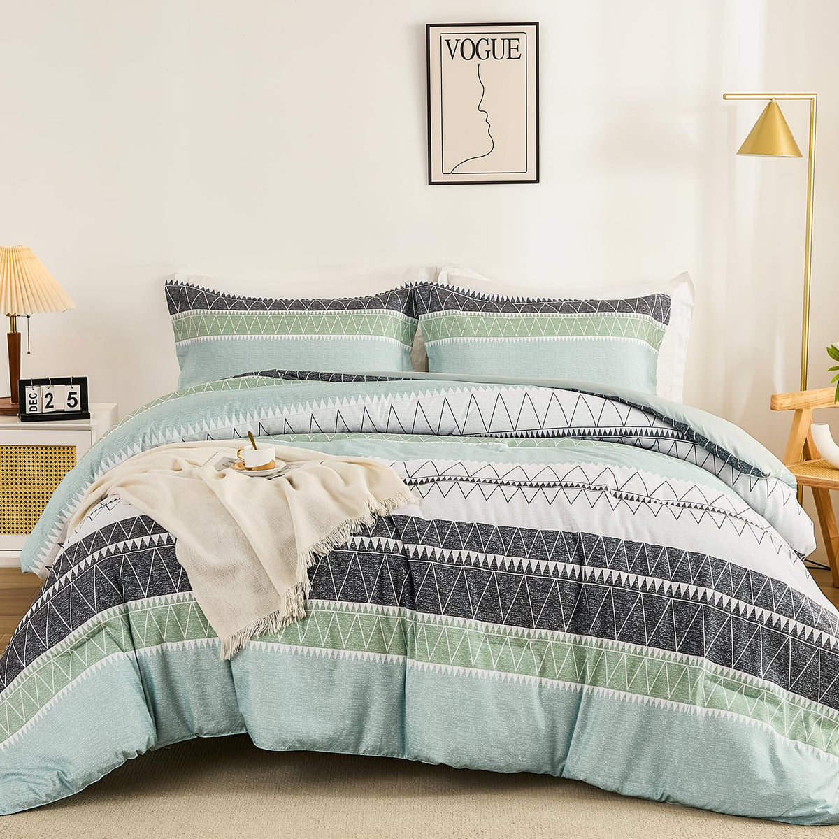 Wongs Bedding Queen Comforter Set-Sage Green Comforter, Reversible Boho Striped Bedding Set For Queen Bed - 3 Pieces (1 Comforte