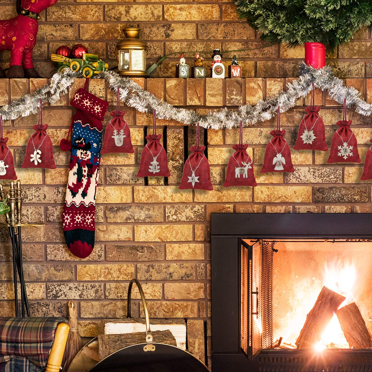 Naler Christmas Advent Calendar 2024, 24 Pieces Christmas Drawstring Gift Bags Burlap Hanging Countdown Calendar Bags With Woode