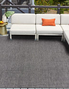 Unique Loom Outdoor Solid Collection Area Rug (6' 1'' Square Black/Ivory)