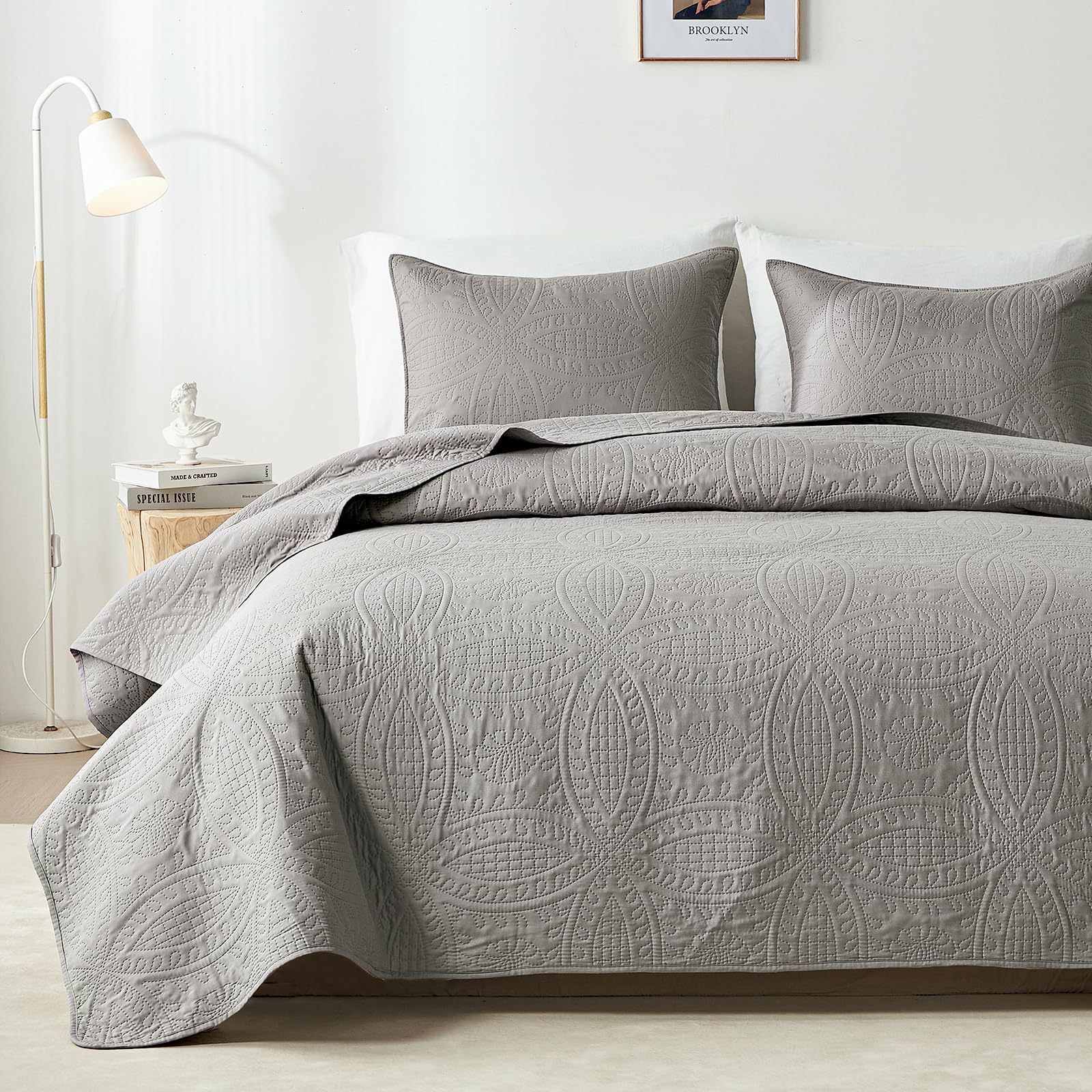 Akkialla Queen Quilt Bedding Set,Grey Ultrasonic Full/Queen Quilt Set,Lightweight Soft Bedspread Coverlet,Modern Style Coin Patt