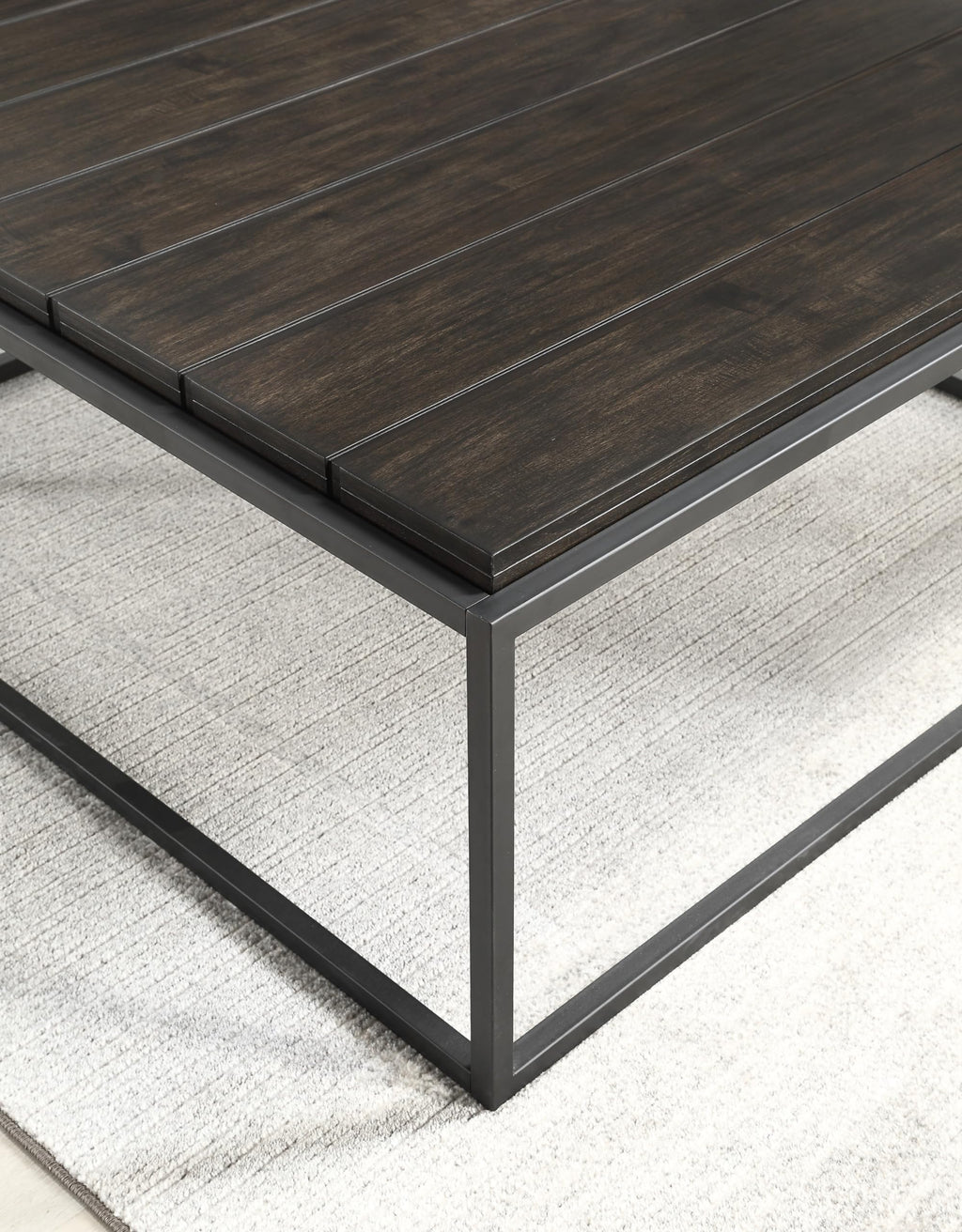 Steve Silver Co Tekoa 48-Inch Square Cocktail Acacia Veneers, Iron Base, Grand Scale for Modern Living Rooms Table, Walnut