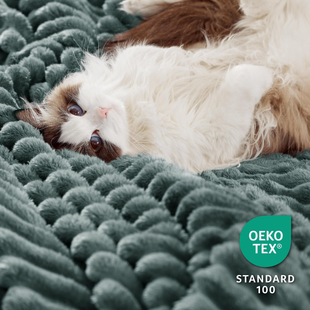 Bedsure Sherpa Blanket King Size For Bed - Super Soft Cozy Plush Fleece Thick Warm Blanket For Winter, Dark Green, 108X90 Inches