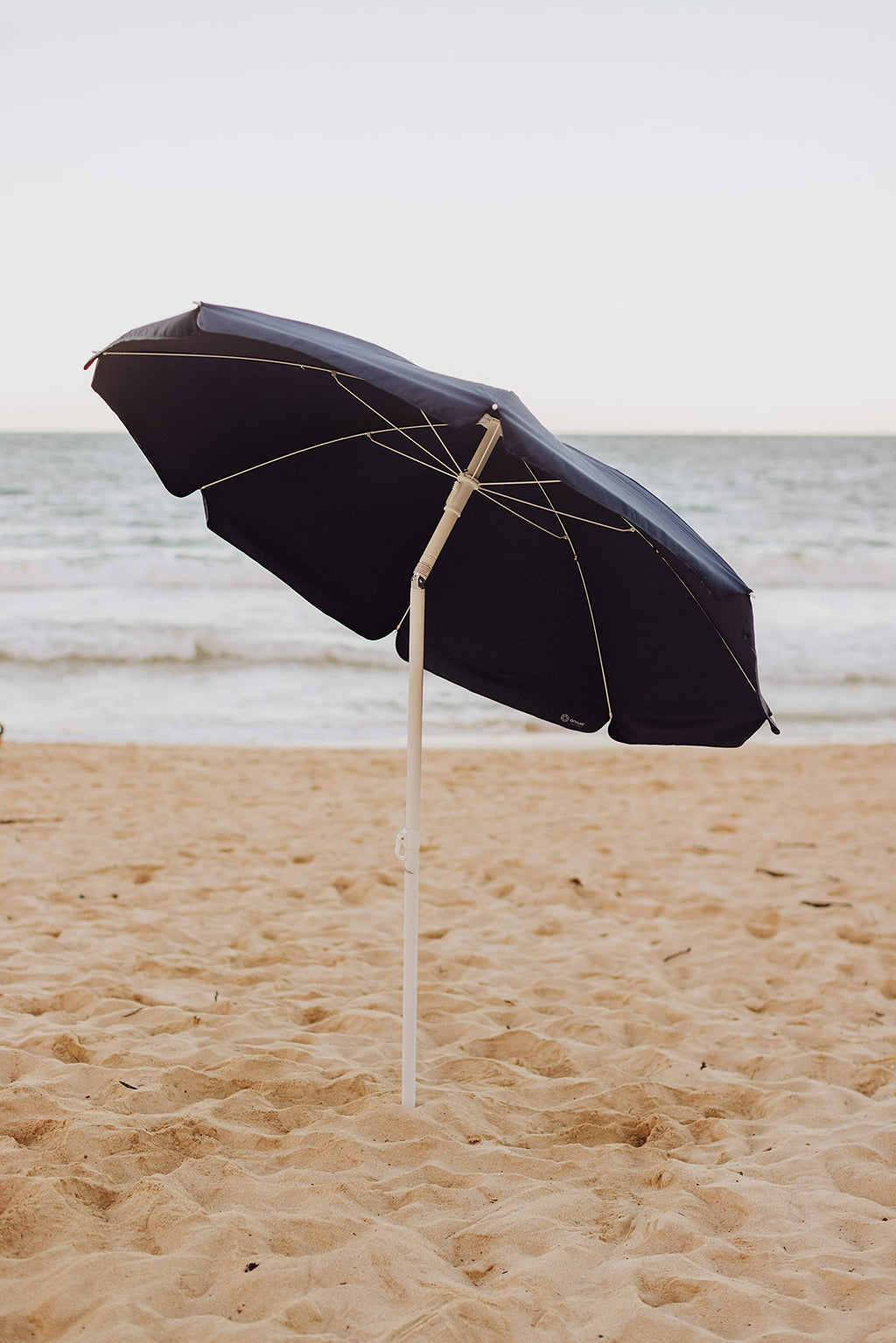Picnic Time Outdoor Canopy Sunshade Beach Umbrella 5.5', Small Patio Umbrella, Beach Chair Umbrella, (Navy Blue)