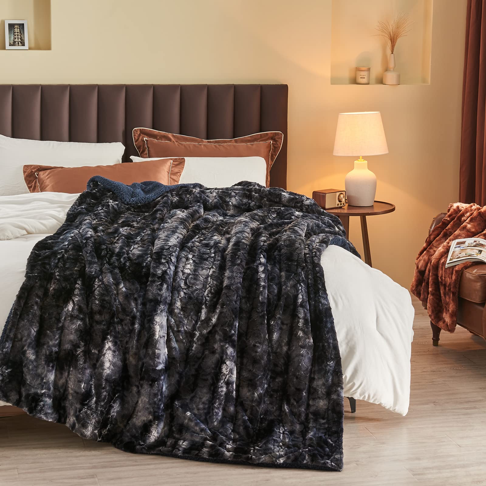 Newcosplay Super Soft Faux Fur Blanket Twin Size Tie-Dye Black Sherpa Fuzzy Plush Warm Blanket For Sofa Bed (Tie-Dye Black, Twin