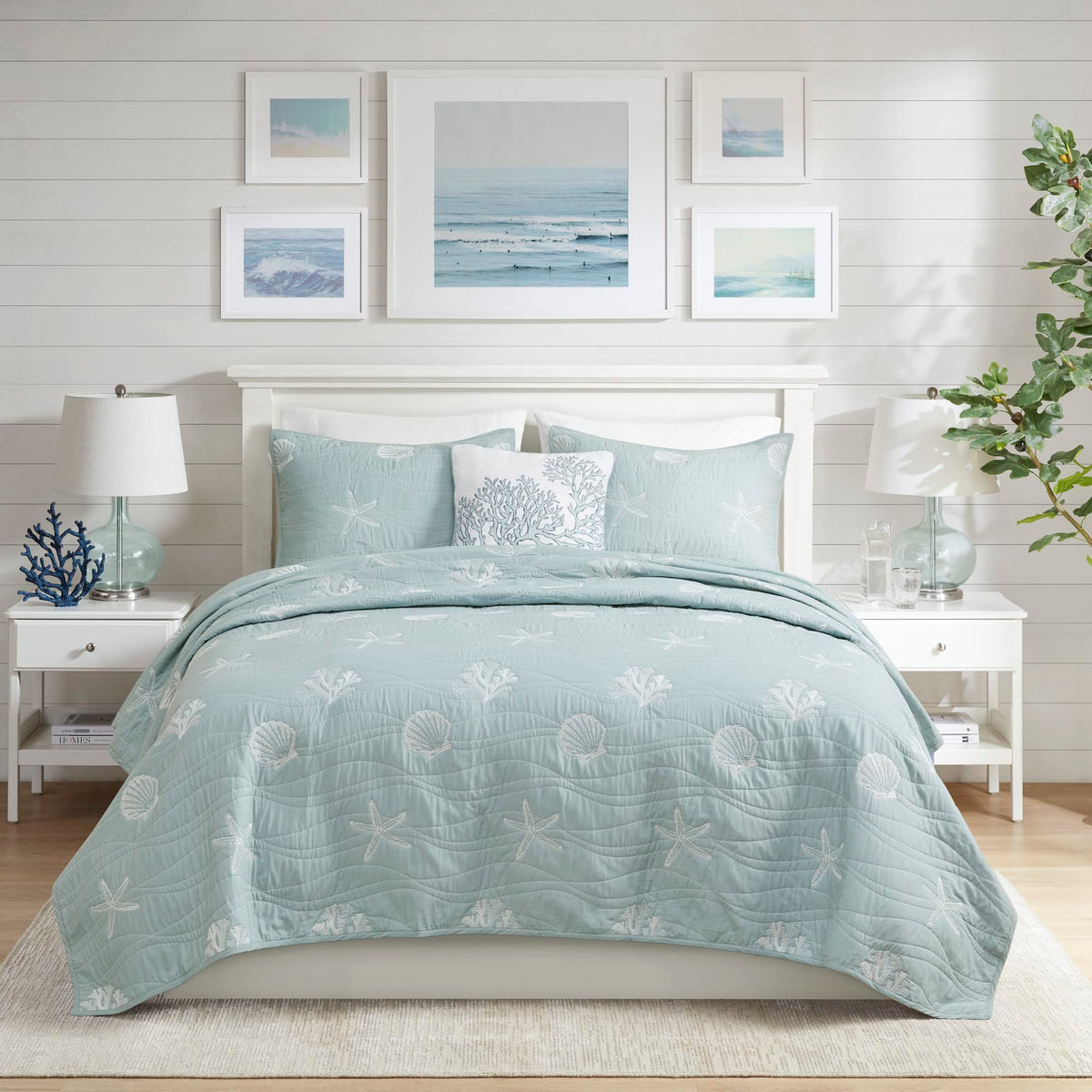 Harbor House Seaside Reversible Cotton Quilt Set Coastal Clam, Starfish, Coral Embroidery, All Season, Pre-Washed Coverlet Beddi