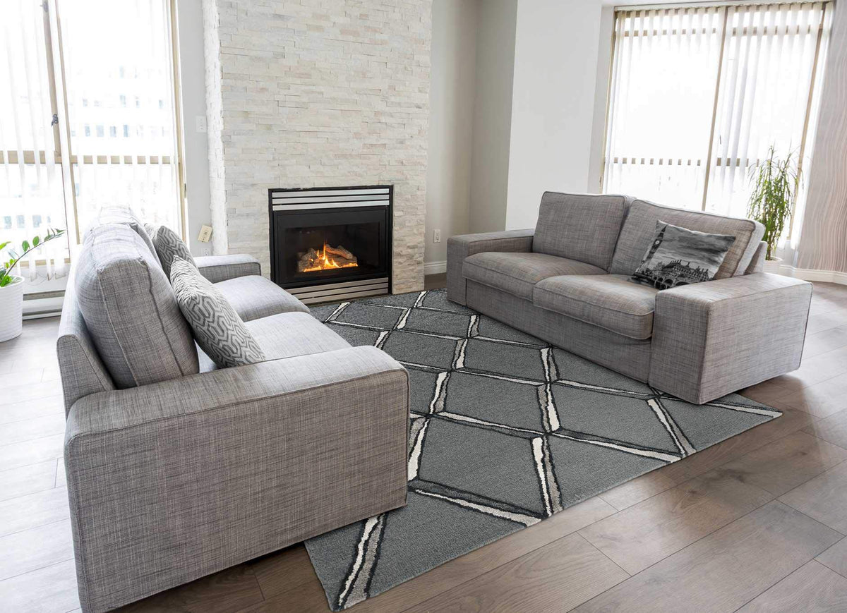 HomeRoots Decor 96' X 120' X 0.'5' Charcoal/Silver Wool/Viscose Rug