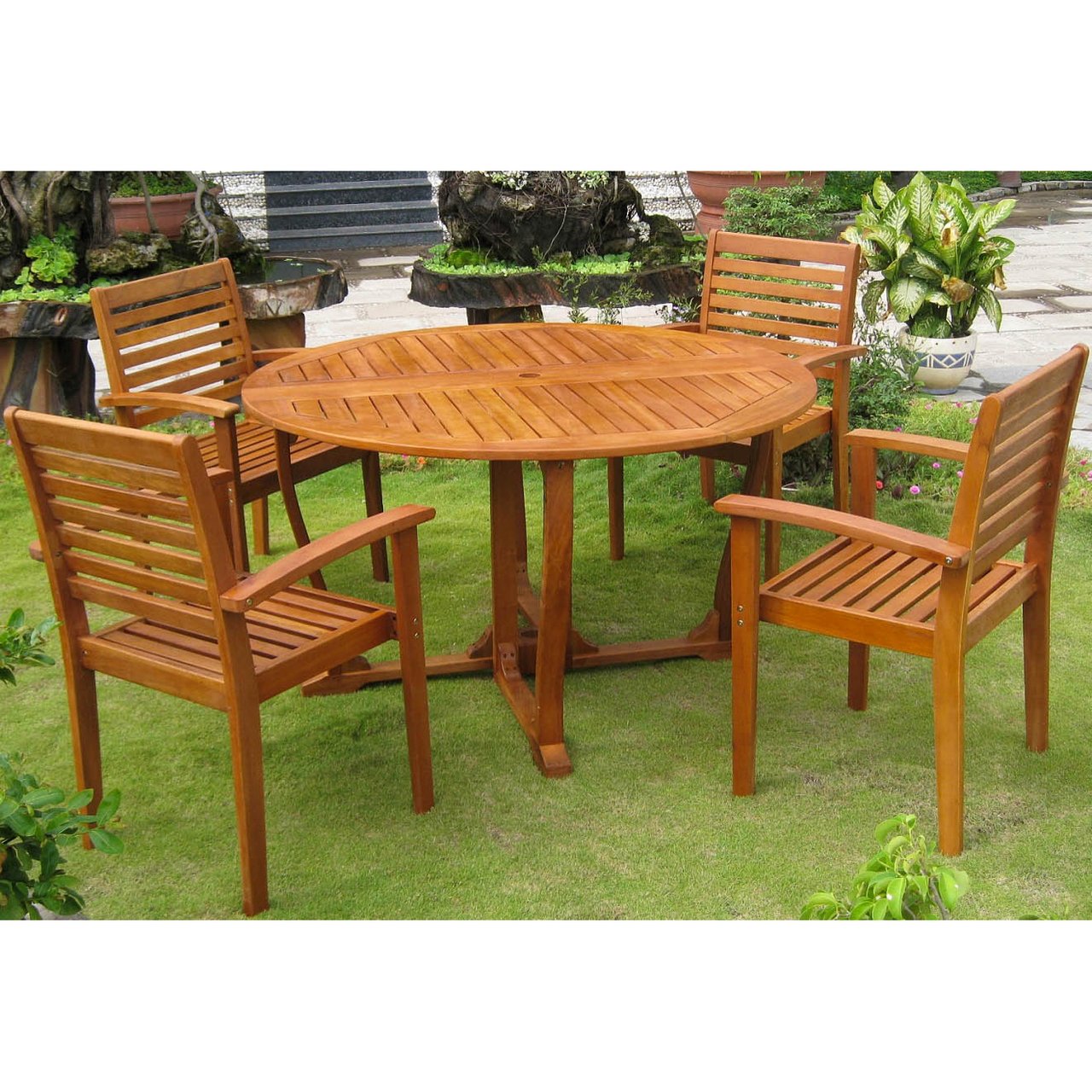 International Caravan Furniture Piece Royal Tahiti Navata Round Dining Set