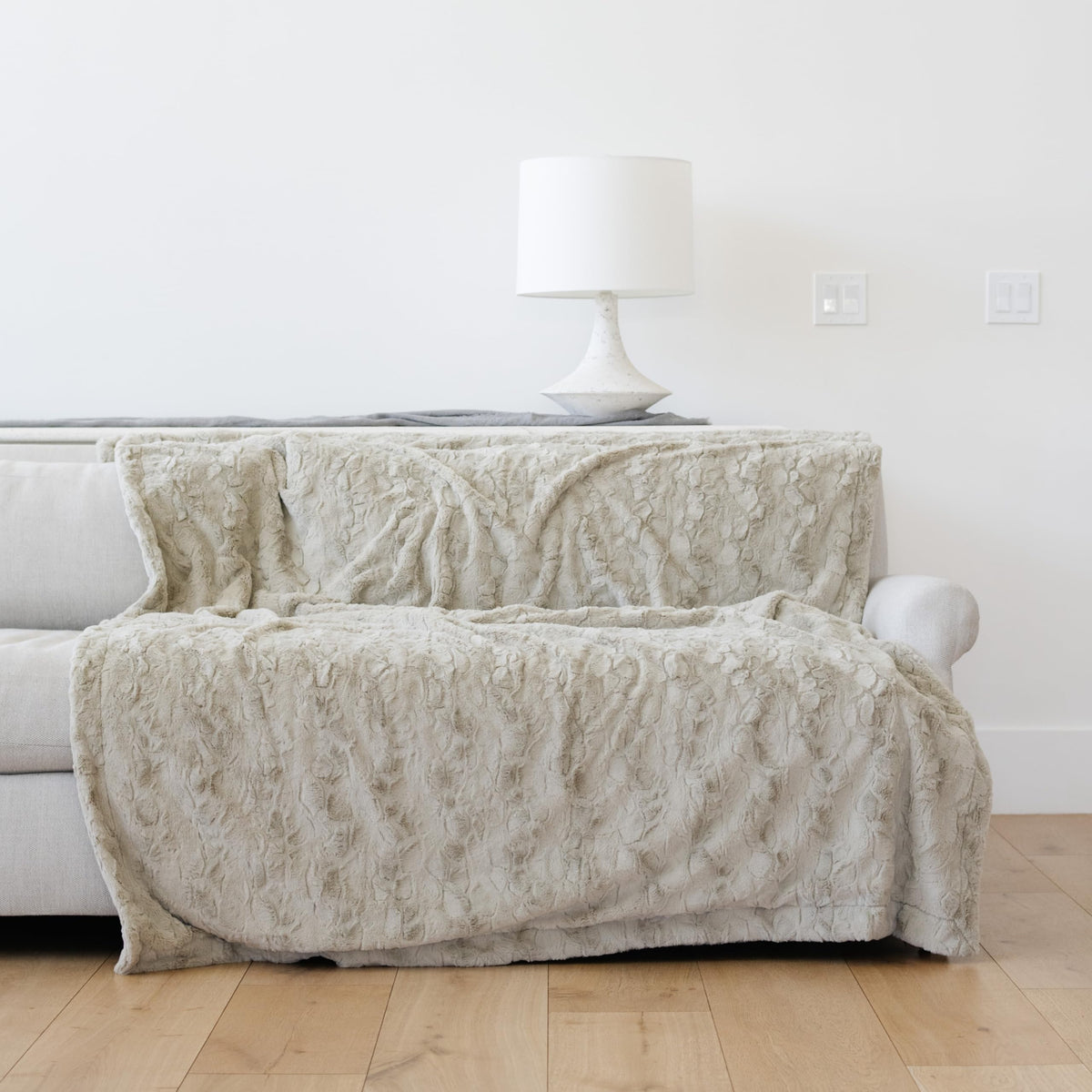 Graced Soft Luxuries Feather Extra Large Faux Fur Throw Blanket | Ultra Soft & Fluffy 60X80 Inches | Cozy, Thick & Warm | Perfec