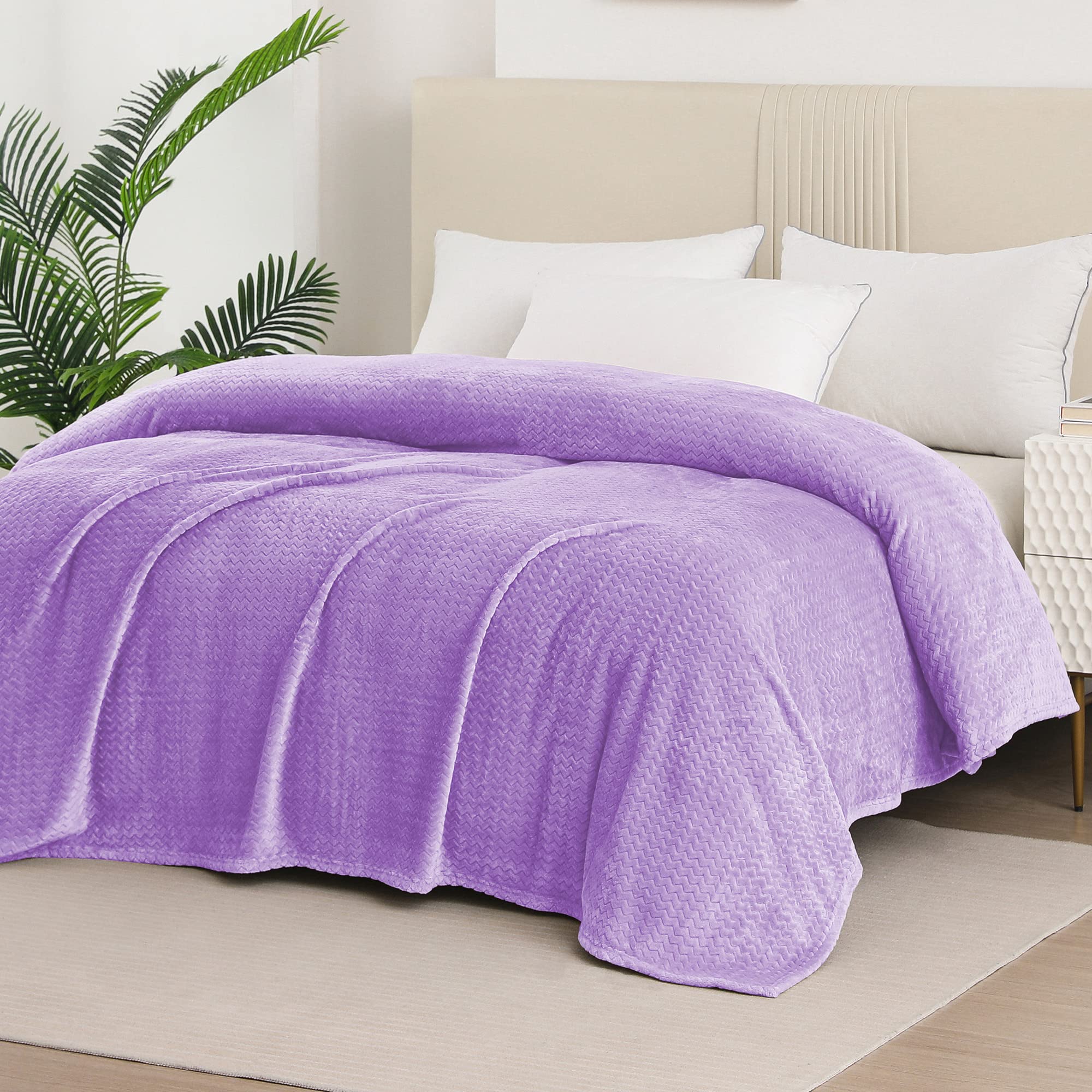 Whale Flotilla Breathable Fleece Twin Size Blanket For Bed(90X66 Inch), Super Soft Fuzzy Blankets For All Season, Lightweight An