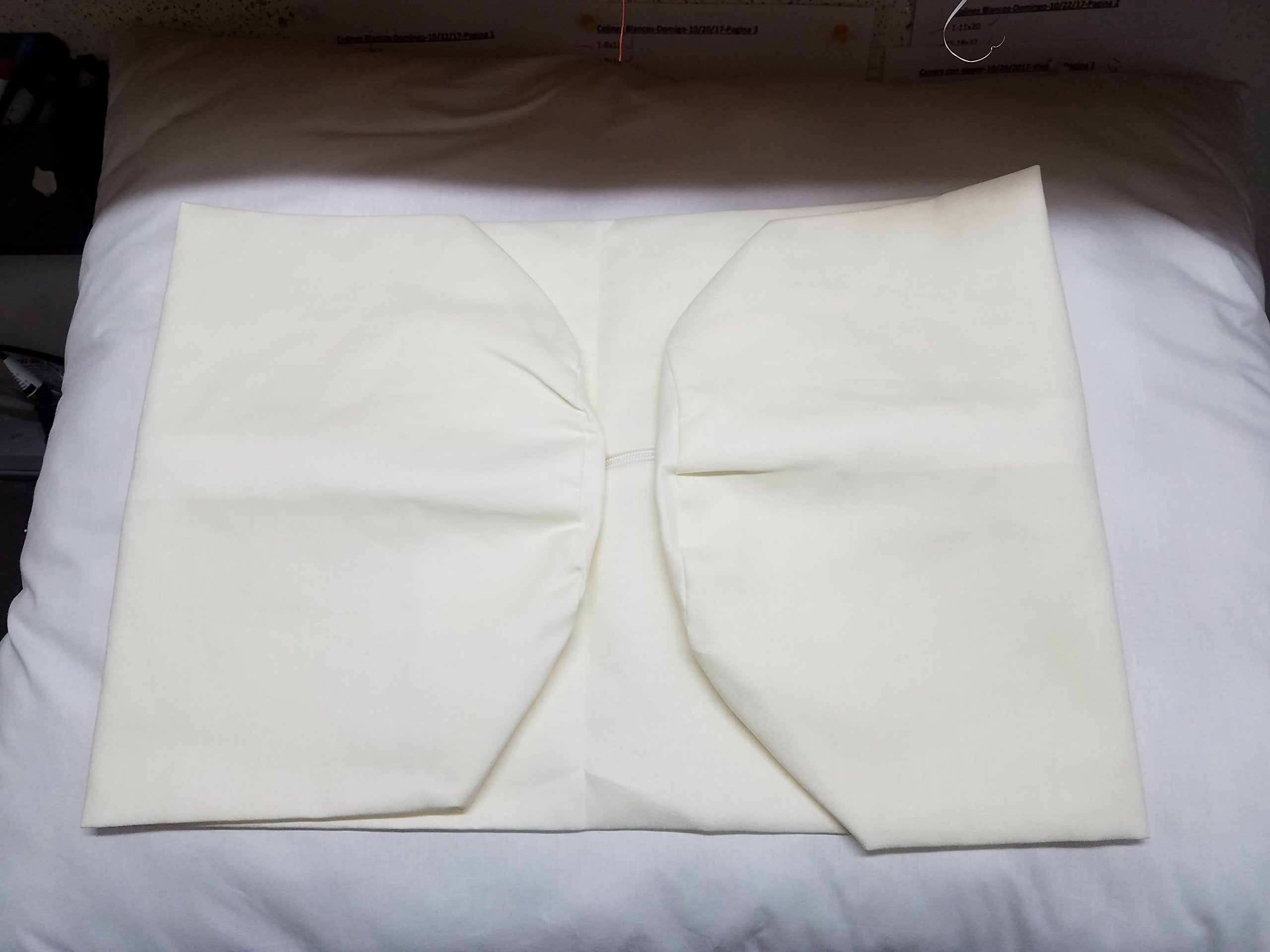 Reynosohomedecor 9X60 Inch White Cotton-Blend Zippered Bolster Cylindrical Pillow Cover