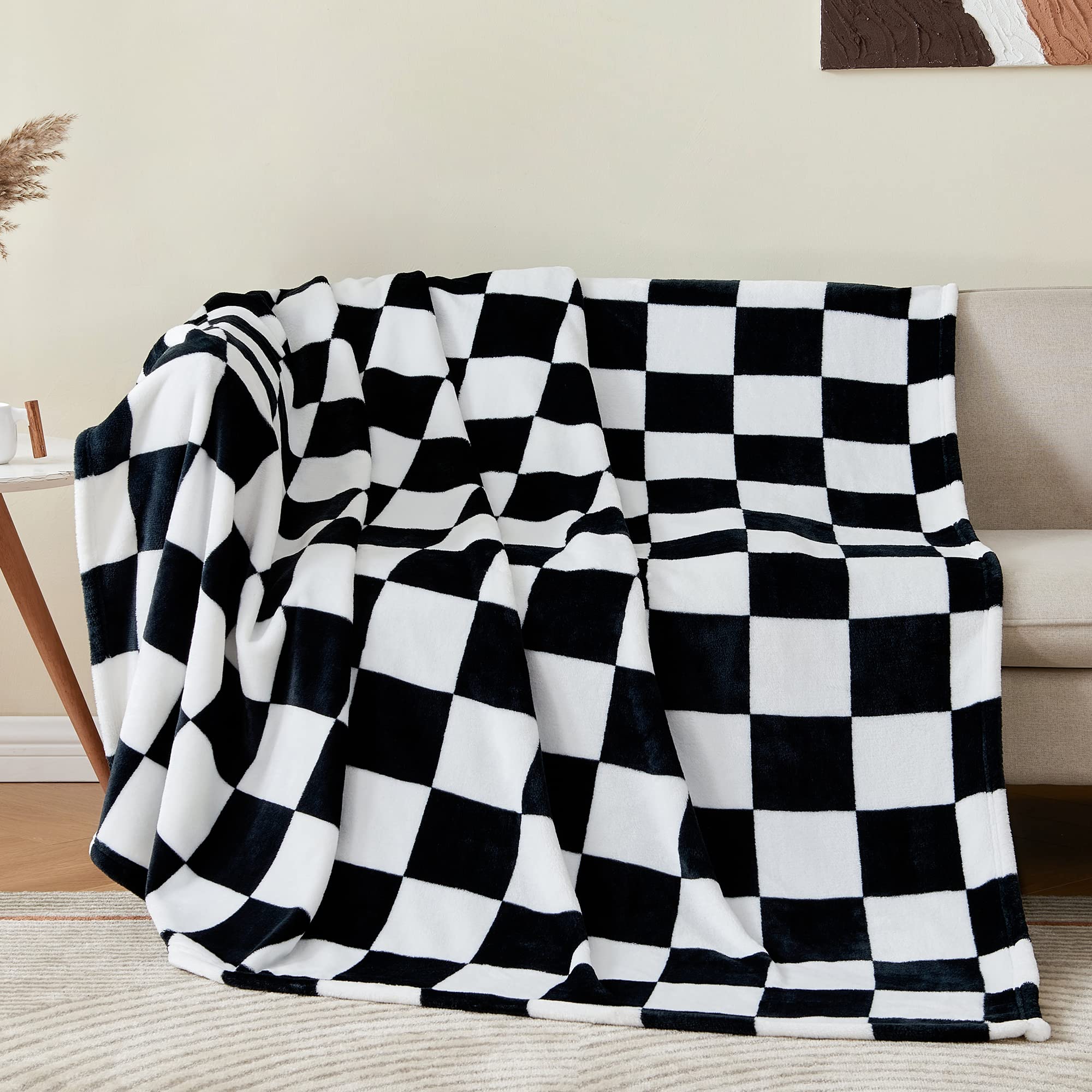 Bedelite Checkered Throw Blanket For Couch And Bed, Luxurious Fleece Blanket With Checkerboard Grid Home Decor, Soft Cozy Black