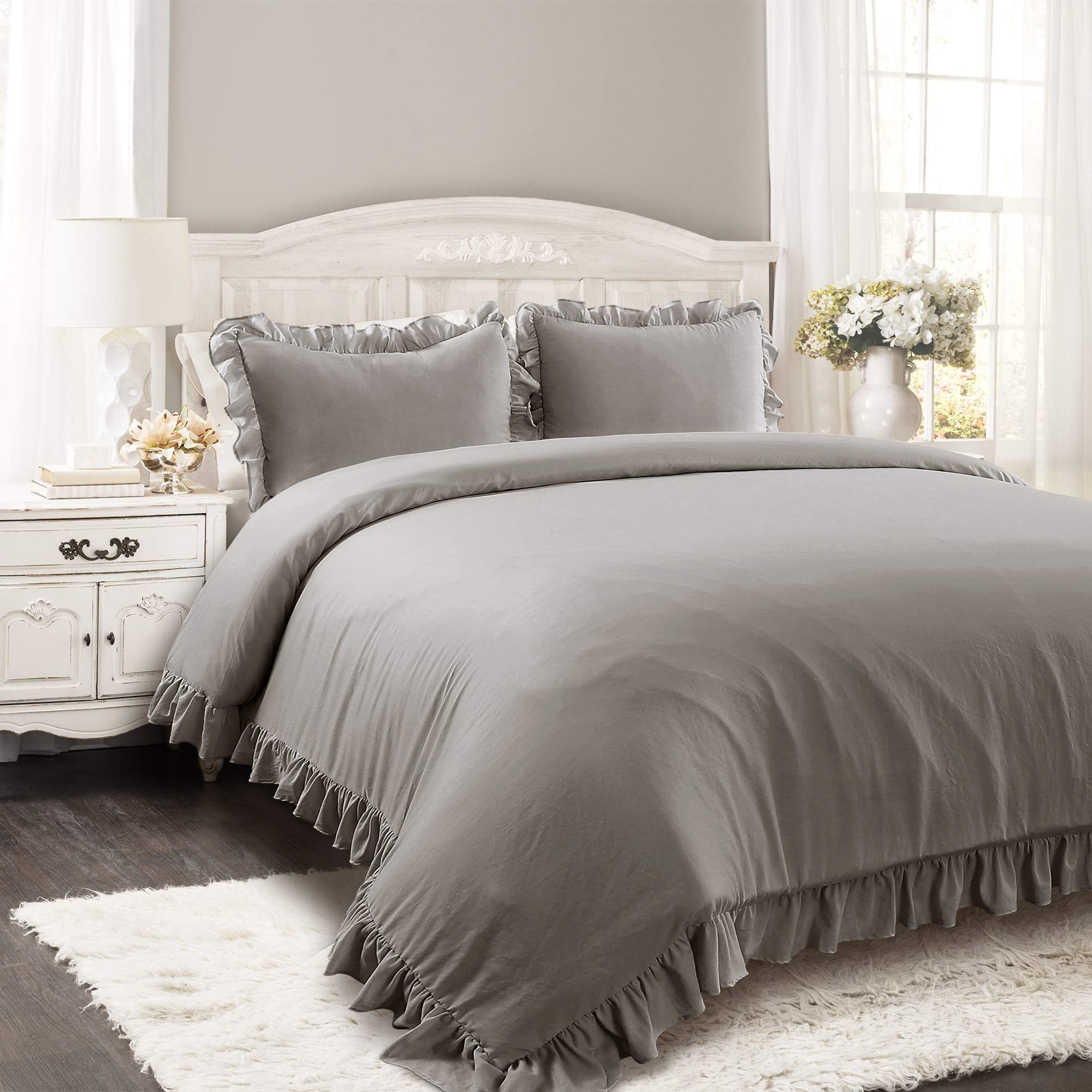Lush Decor Reyna Ruffle Comforter Set - 3 Piece Cozy Ruffled Bedding Set - Timeless Elegance And Comfort For Bedroom - King, Gra