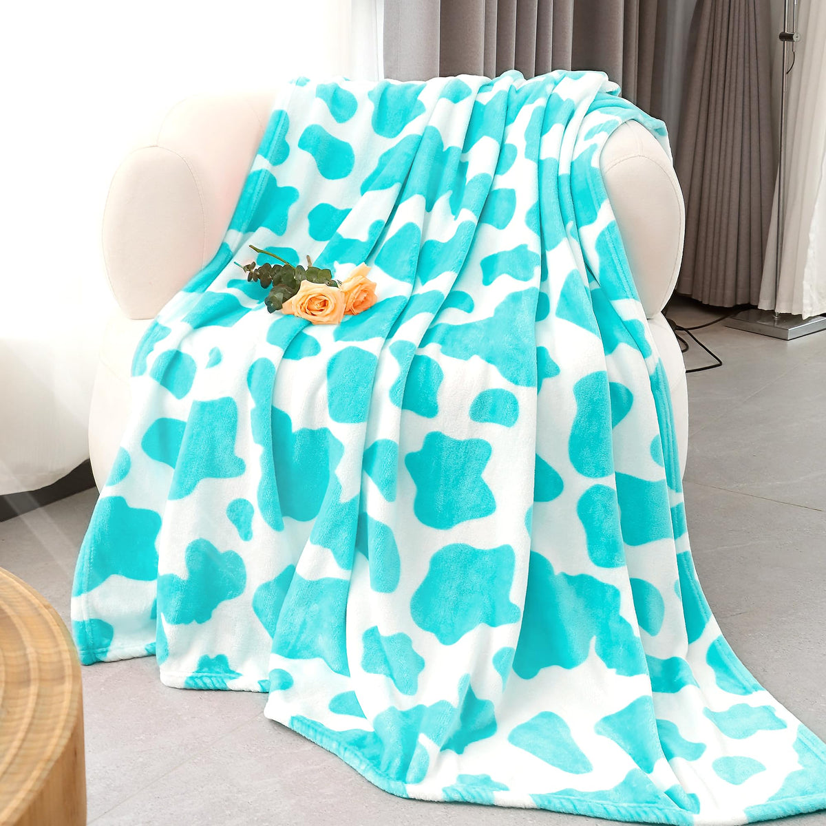 Light Blue Throw Blanket For Couch, Soft Cozy Blankets For Women, Cute Small Blanket For Girls, Blue Gifts For Girls Boys Women