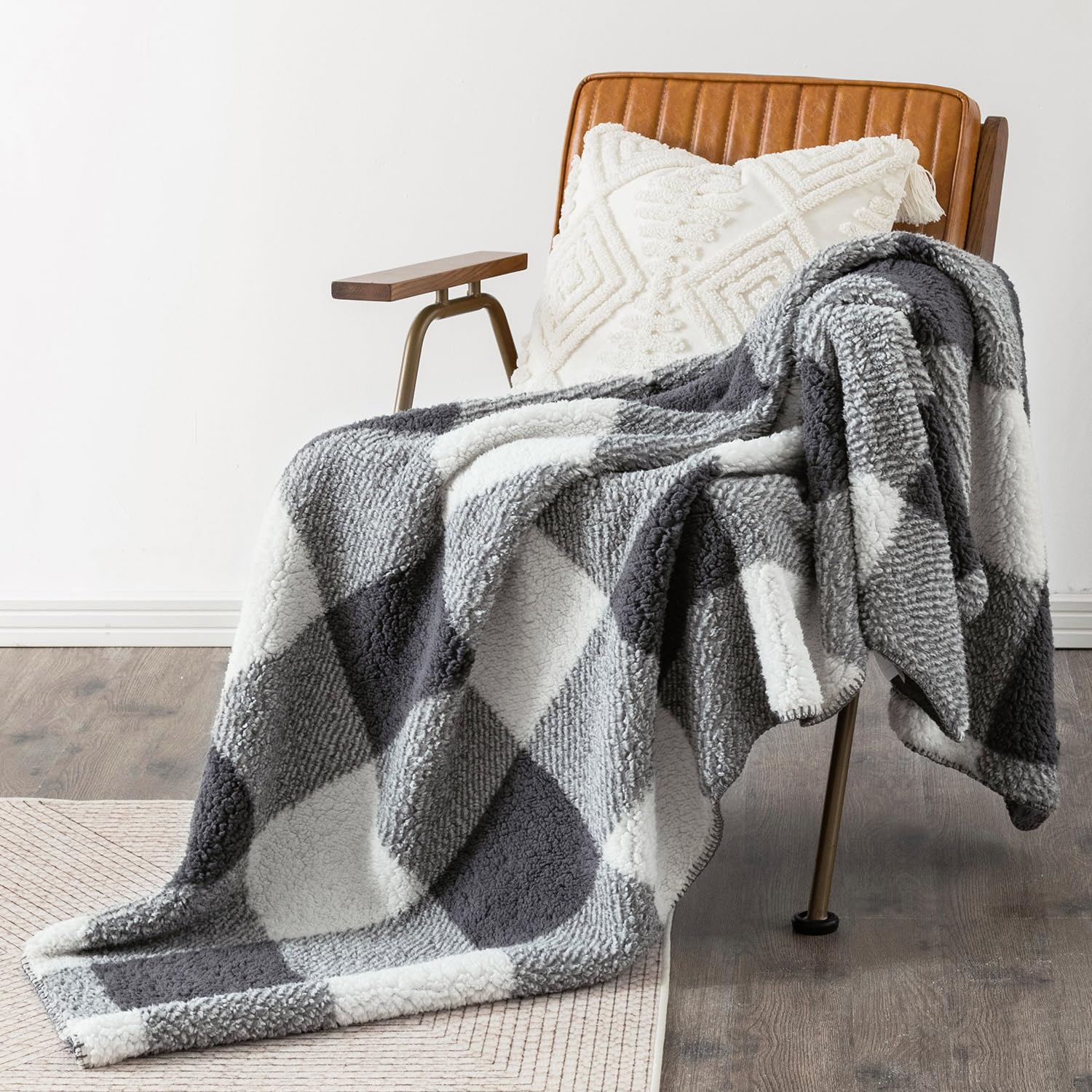 Lurka Checkered Sherpa Fleece Bed Throw Blanket - Thick And Warm Blanket For Winter Soft Cozy Fluffy Throw Blankets For Couch (S