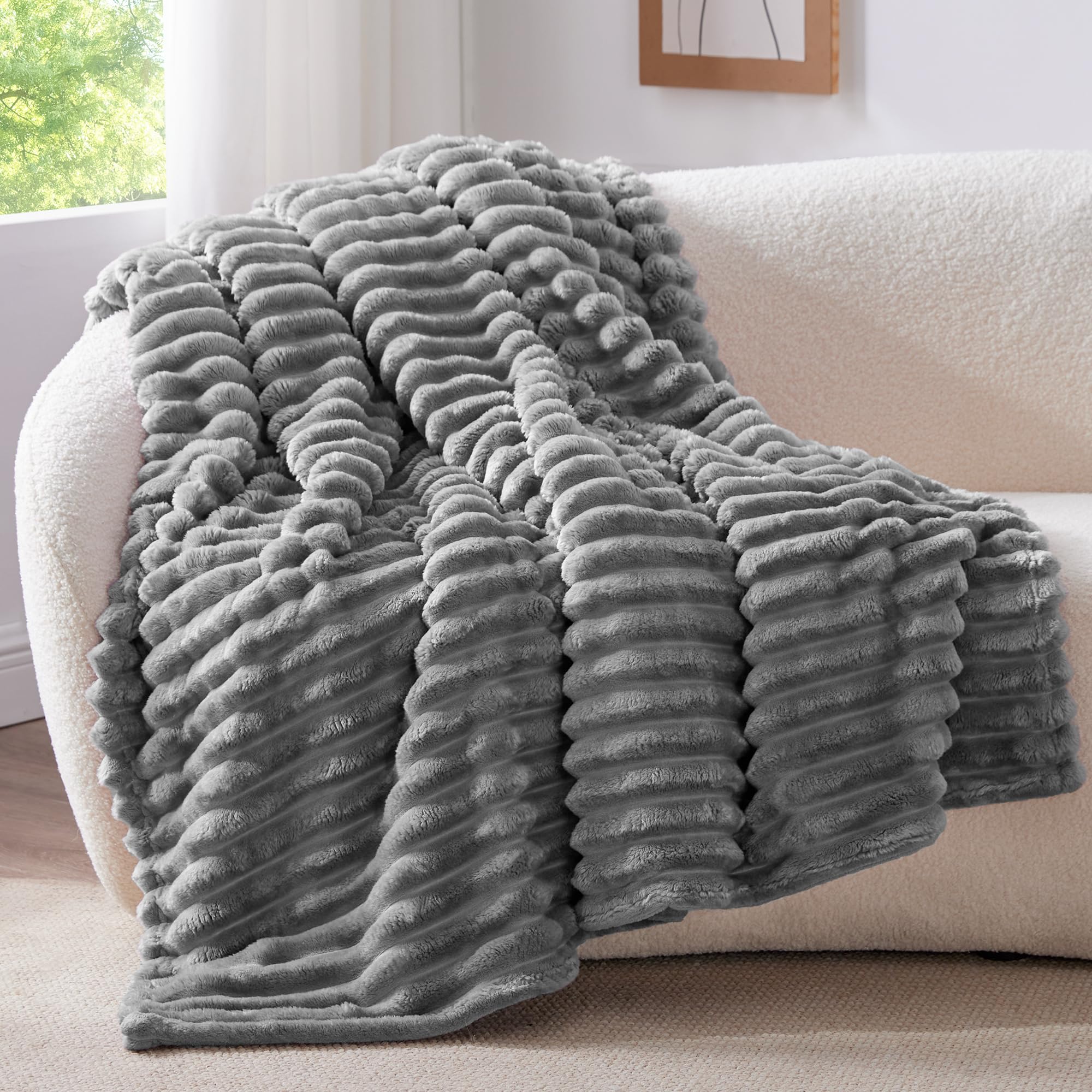 Bedelite Fleece Throw Blanket For Couch, 300Gsm Soft & Warm Fluffy Twin Blanket, Decorative And Giftable Striped Grey Blankets F
