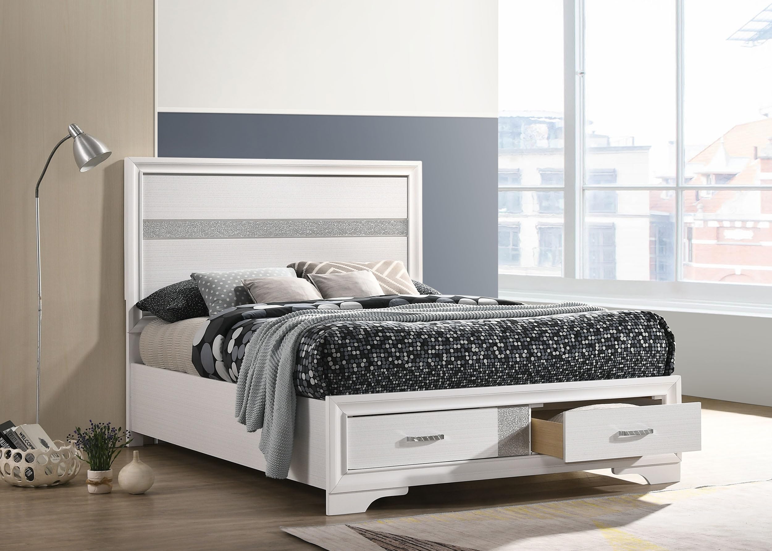 Coaster Home Furnishings Miranda Contemporary Wood Full Size Storage Panel Bed Frame 50-inch Headboard White 205111F