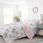 Laura Ashley - Queen Quilt Set, Cotton Reversible Bedding With Matching Shams, Home Decor Ideal For All Seasons (Honeysuckle Pin
