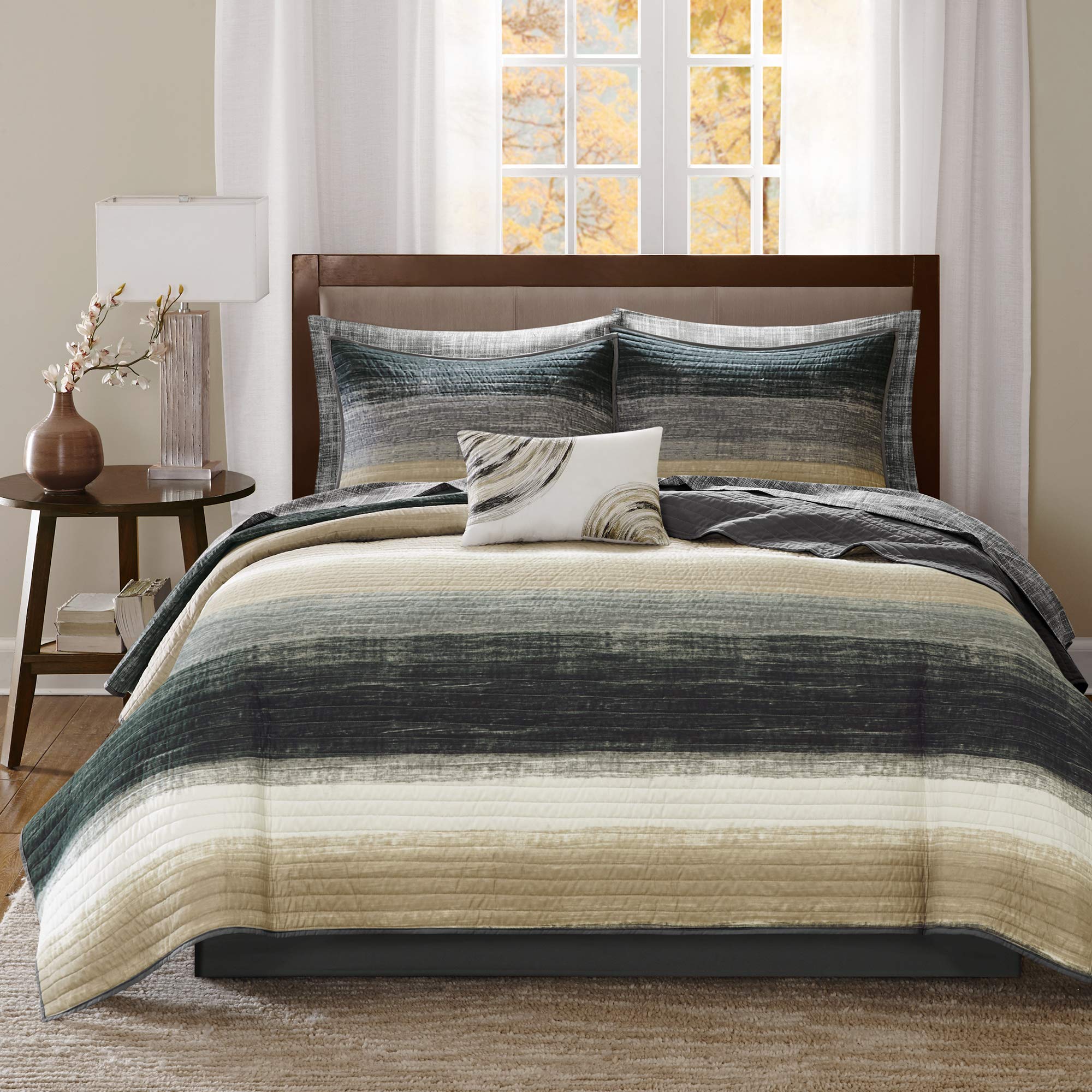 Madison Park Essentials Saben Cozy Bed In A Bag Reversible Quilt With Complete Cotton Sheet Set-Geometric Design All Season Cover, Decorative Pillow, King(104'X92'), Stripes Taupe 8 Piece