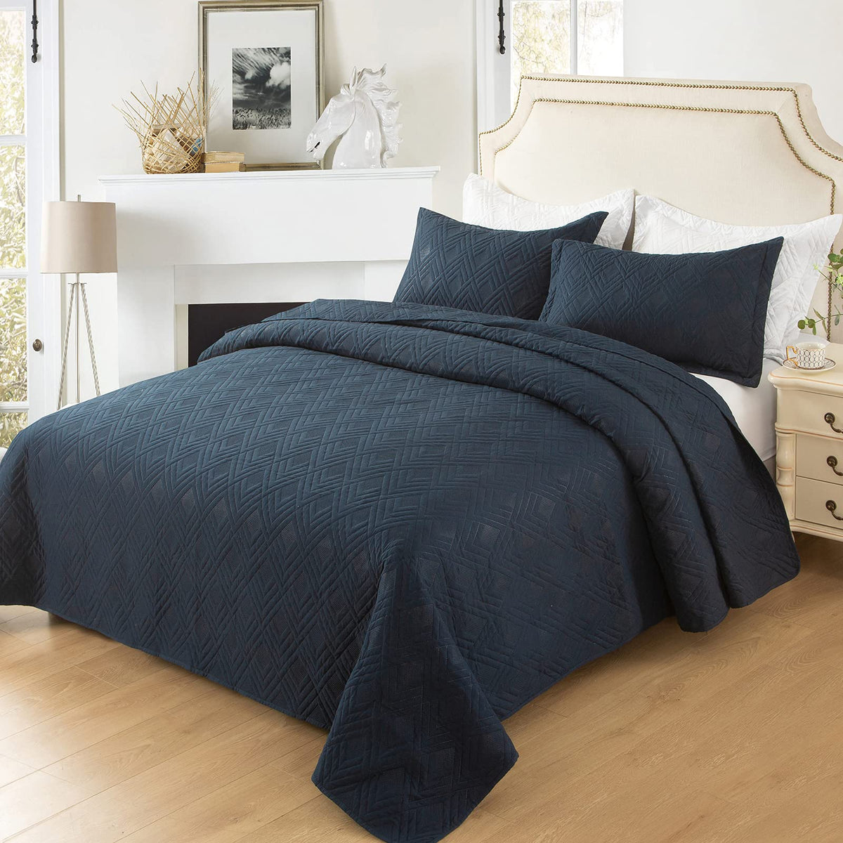 Hygge Hush Summer Quilt Set, King Size Navy Blue L Pattern 3 Pieces Quilt Set, Oversized Modern Style Bedspread Set For All Seas