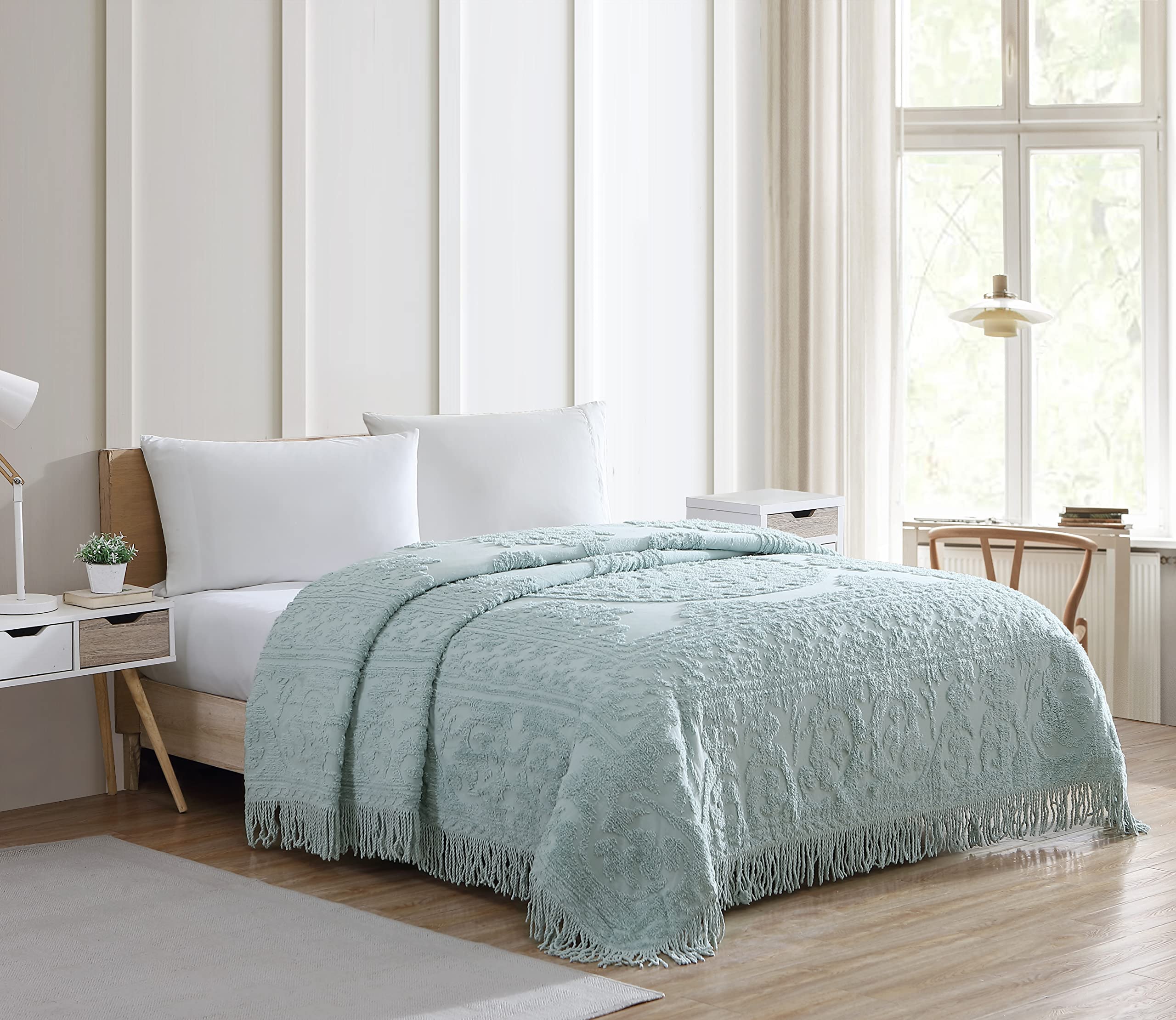 Beatrice Home Fashions Medallion Chenille Bedspread, King, Blue