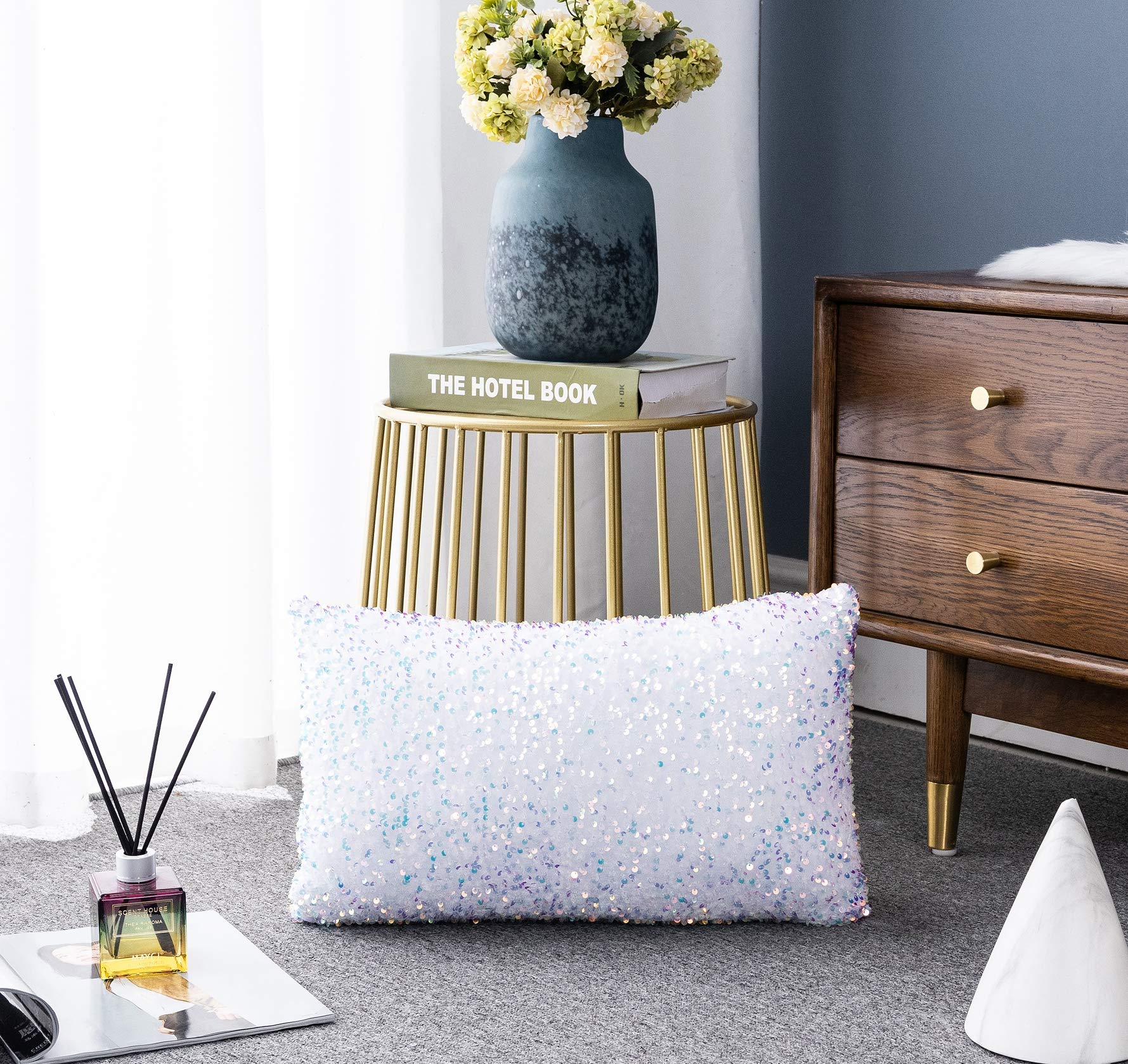 Ligicky Luxury Series Glitzy Sequin Lumbar Pillow Covers Sparkling Decorative Rectangle Cushion Cover Pillow Cases For Sofa Couc