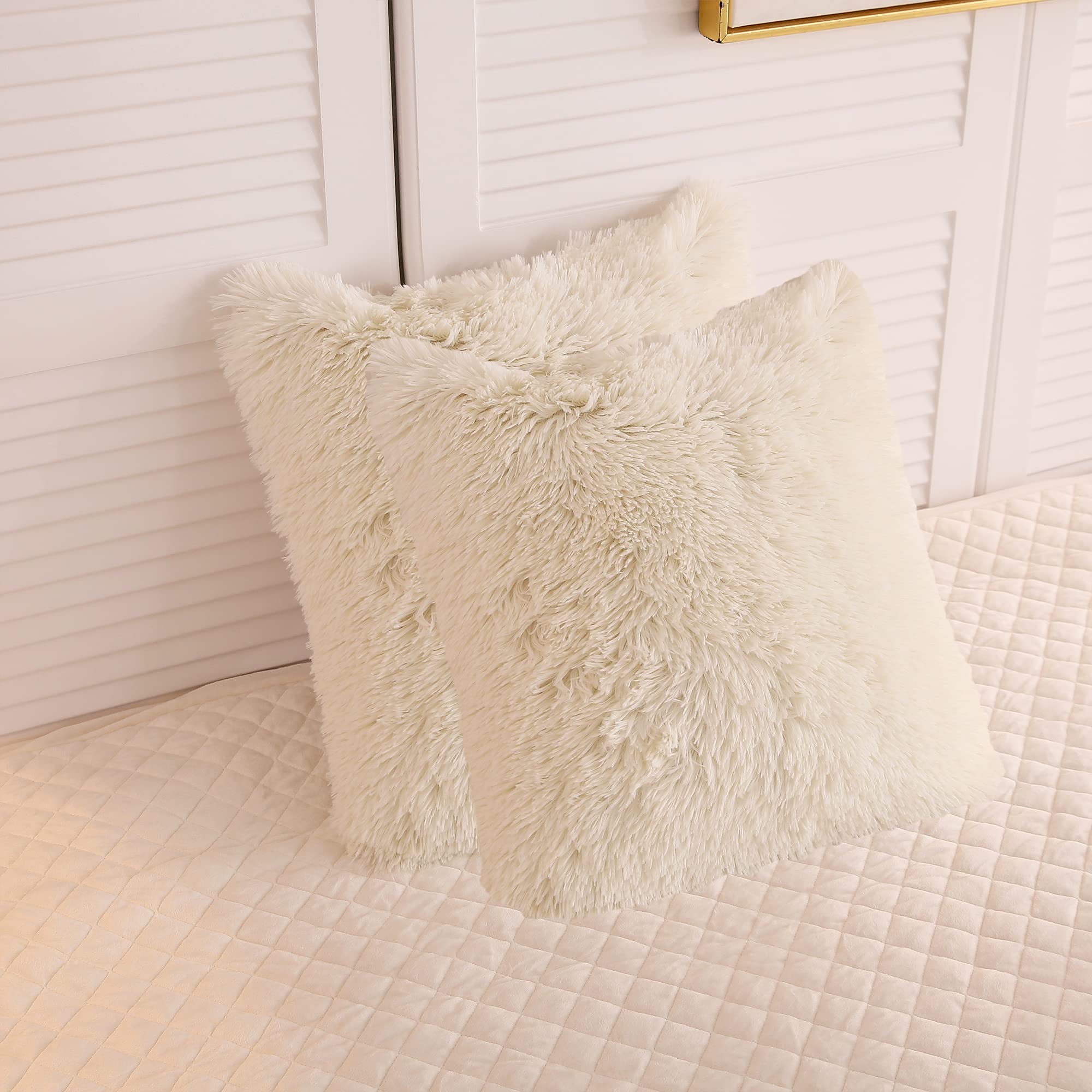 Liferevo 2 Pack Cream Fluffy Faux Fur Pillow Shams,18 X 18 Inches Throw Pillow Covers,Luxury Decorative Furry Pillowcases Cushio