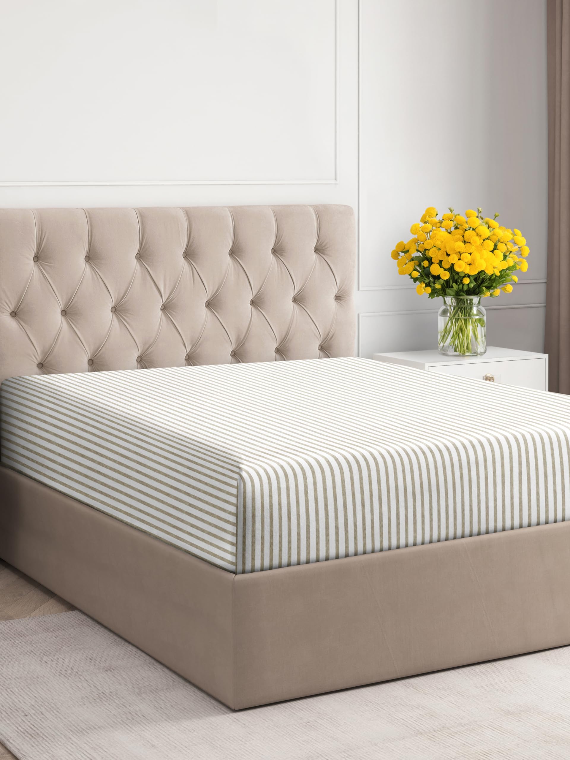 Cal King Size Fitted Bed Sheet - Hotel Luxury Single Fitted Sheet Only - Fits Mattress Up To 16 - Extra Soft And Wrinkle Free, Breathable - Bottom Fitted Sheet - Beige Stripes Single Fitted Sheet Only