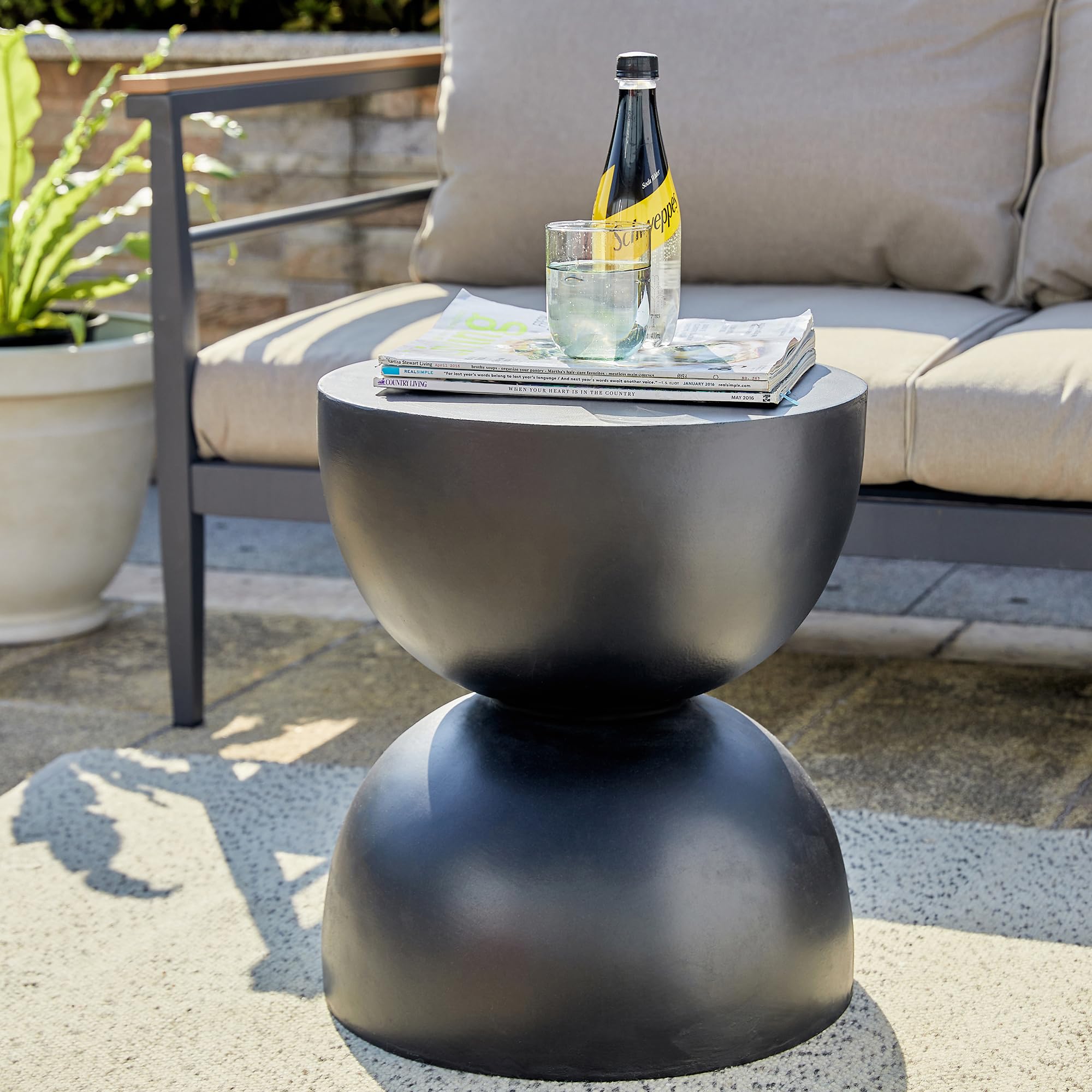 Glitzhome Modern Decorative Garden Stool Heavy Duty Patio Sturdy Faux Terrazzo Garden Stool Side Table Planter Stand For Indoor Covered Outdoor, 17.75' H, Black