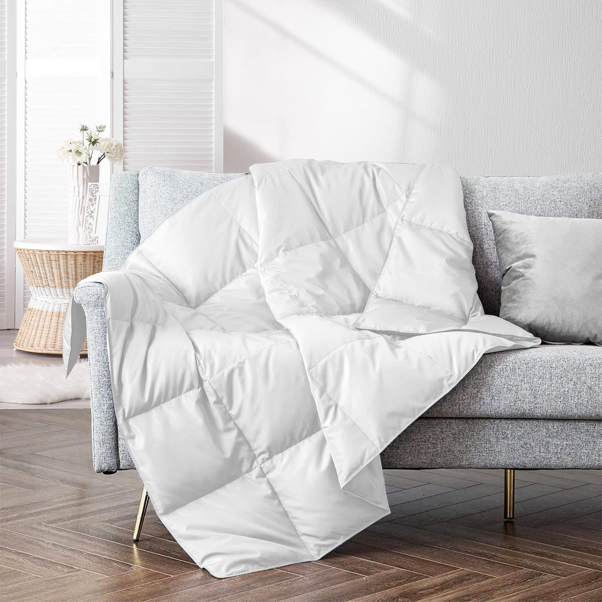 puredown Soft Feather Down Throw Blanket Lightweight Packable Couch Throw for Indoor and Outdoor Use, 50''X70'', White