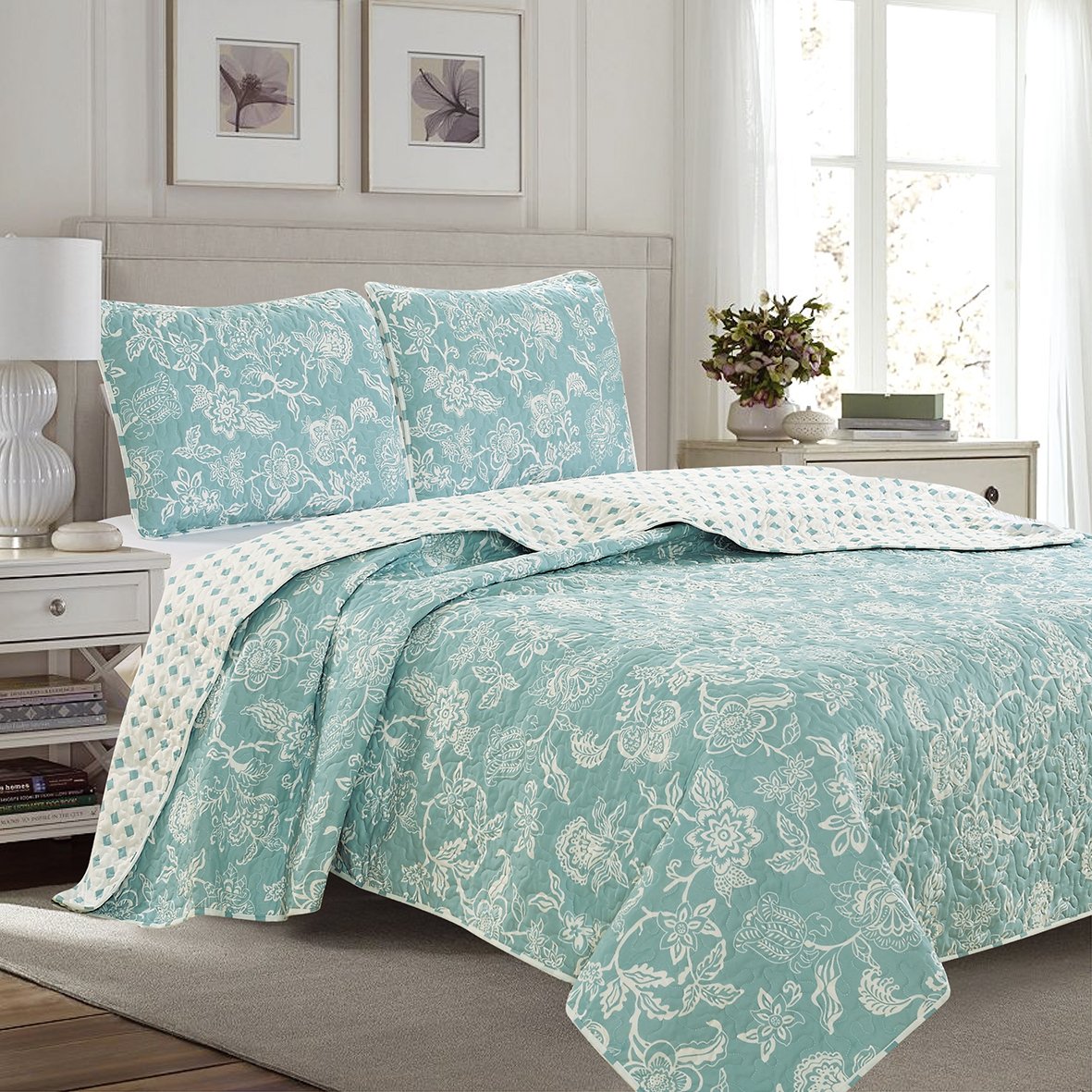 Great Bay Home 3-Piece Full/Queen Reversible Lightweight Quilt Comforter With 2 Shams  All-Season, Floral Bedspreads  Modern Blu