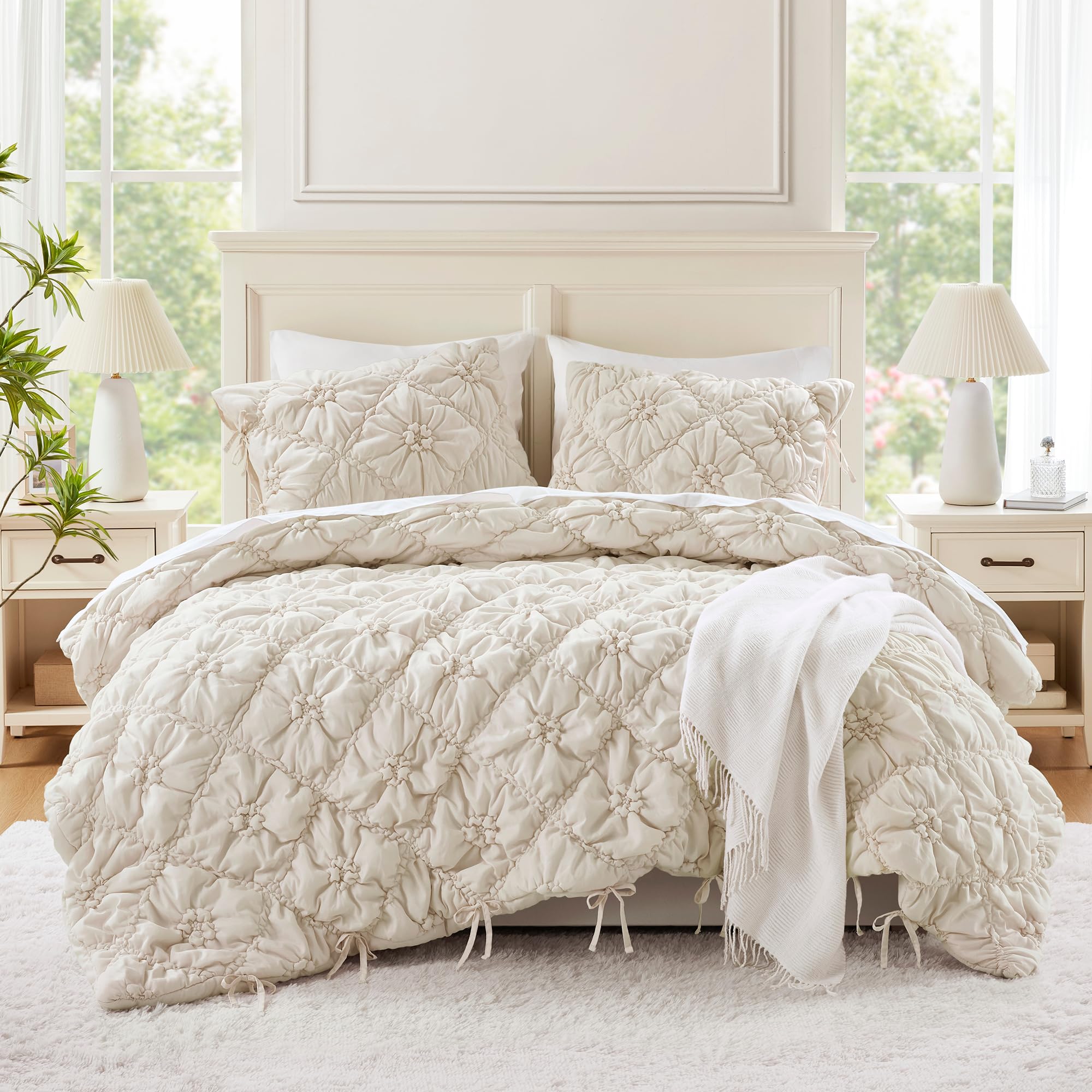 Intelligent Design King Comforter Set - Ivory Lily Puffy Floral Shabby Chic Boho Bedding Comforter Set, Pinch Pleat Bedding Sets