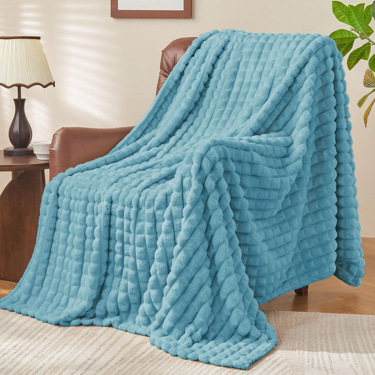 Bedelite Washed Blue Throw Blanket Twin Size For Bed- Super Soft And Warm 3D Checkered Fluffy Fuzzy Fleece Blanket, Luxurious Pl