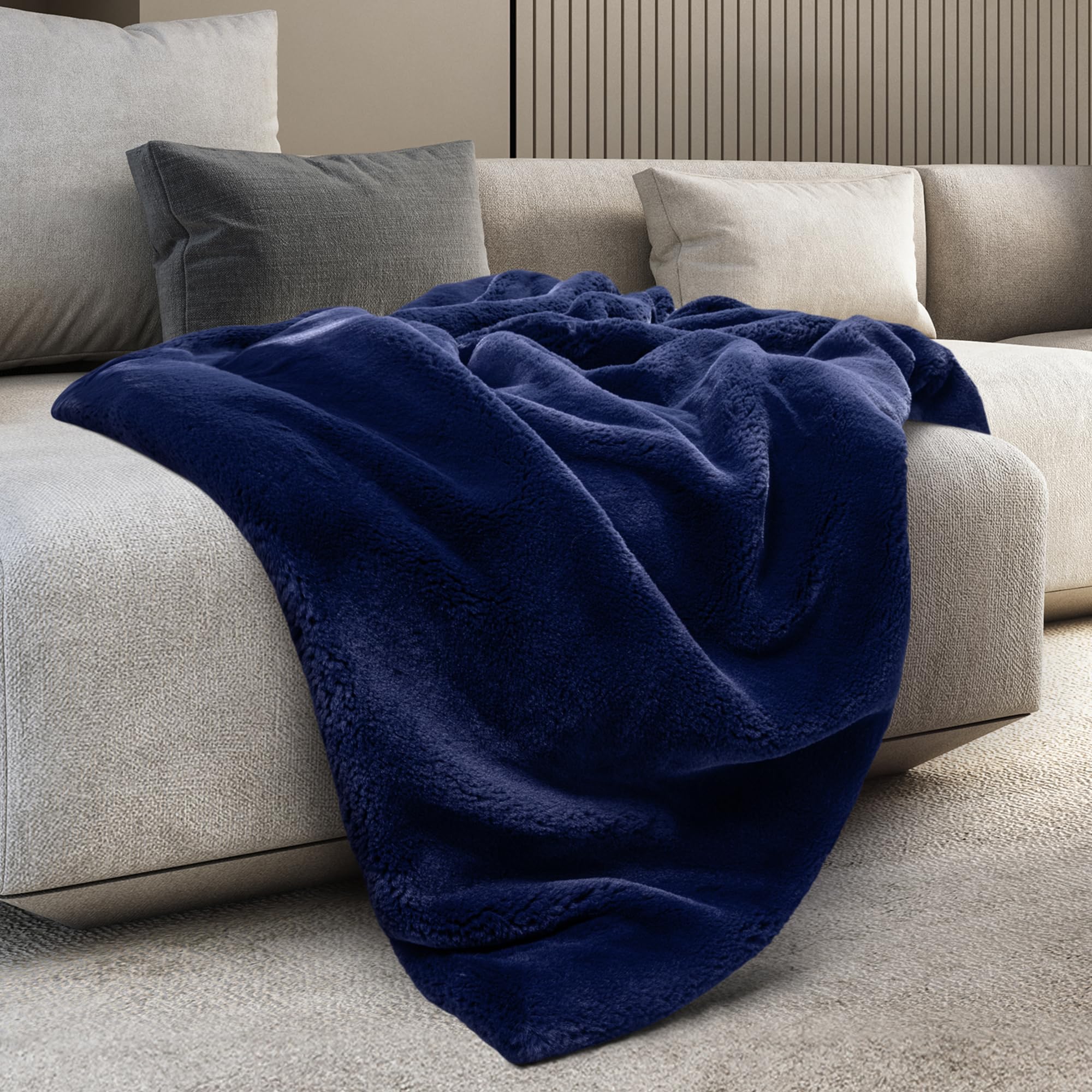 Mon Chateau Luxury Ultimate Plush Faux Fur Throw With 6Cm Foldover For Couch, Sofa, Or Bed - Plush Ultra Soft Blanket For Sleepi