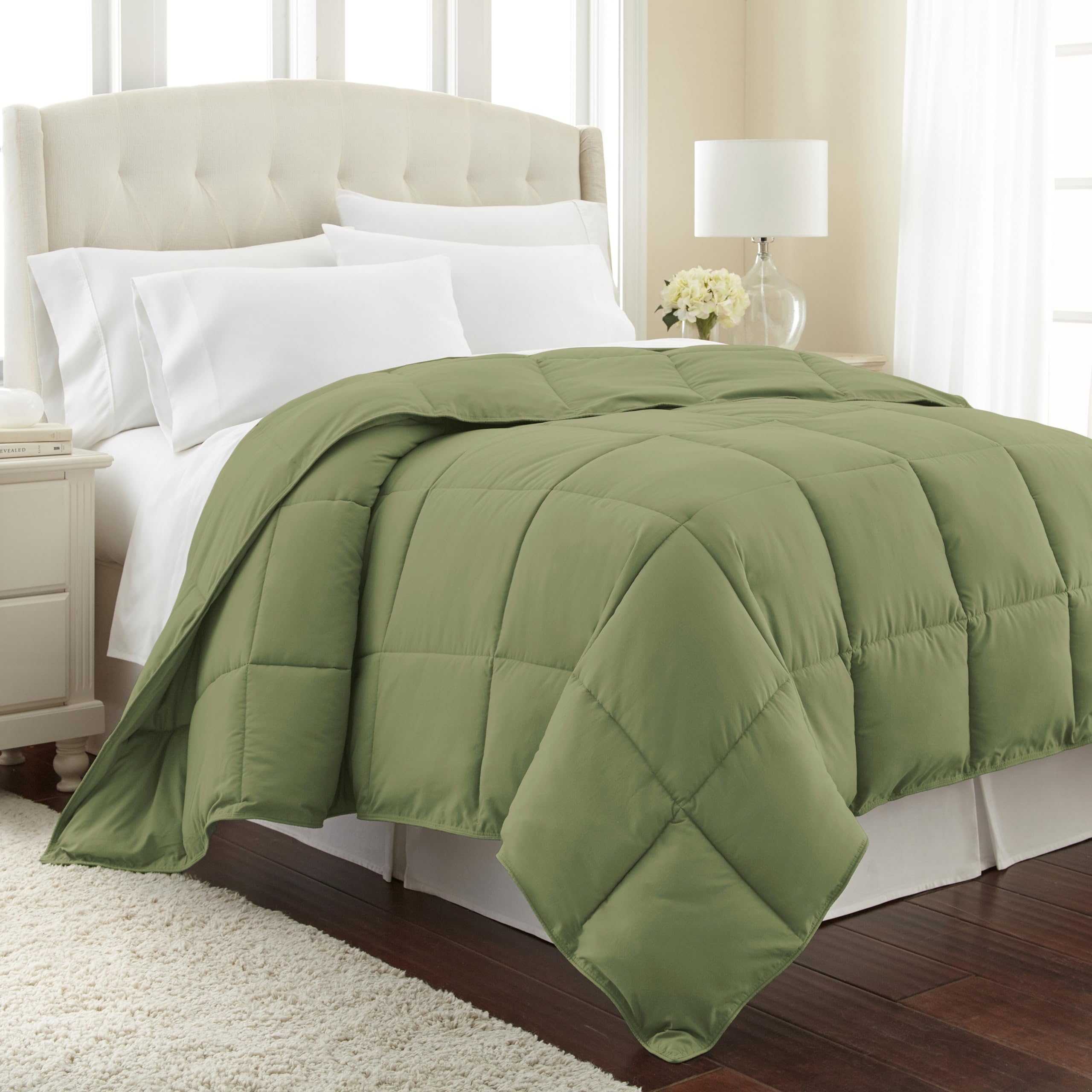 Southshore Fine Living, Inc. Vilano Springs Premium Quality Over-Sized All-Season Down-Alternative Comforter, Sage Green, Full/Q