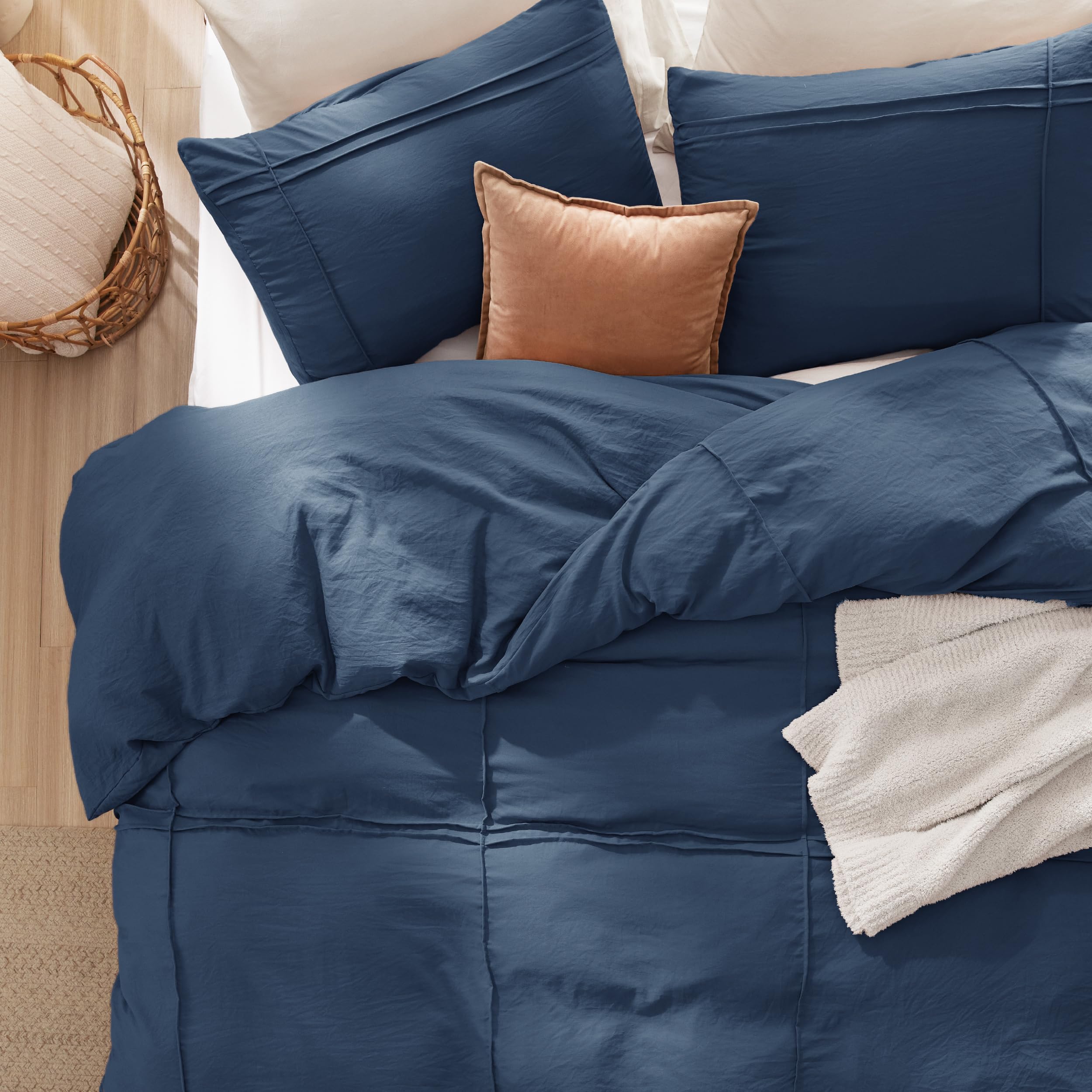 Bedsure Grid Tufted Duvet Cover Queen - Shabby Chic Duvet Cover, 3-Piece Queen Size Boho Bedding, Includes 1 All-Season Duvet Cover & 2 Pillowcases (Navy, Queen, 90'X90')