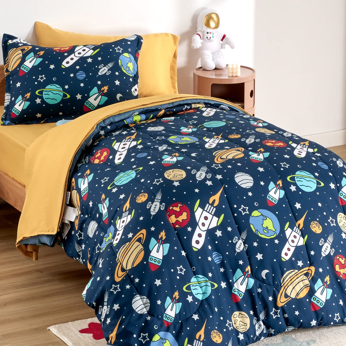 Sleep Zone Kids Bedding Twin Comforter Set - Super Soft & Cute Printed 2-Piece Comforter Set All Seasons For Boys, Girls, Fade R
