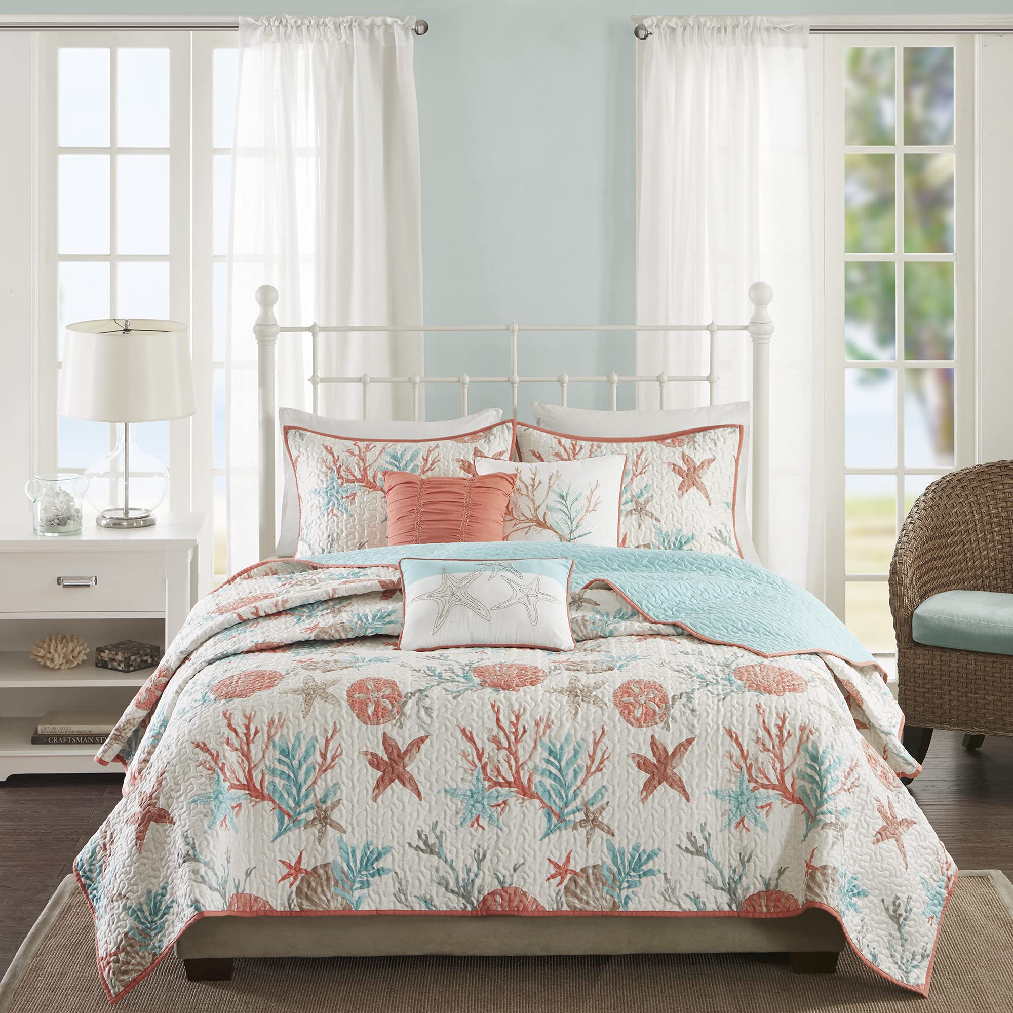 Madison Park Quilt Set Cottage Coastal Design, Starfish Print - All Season, Coverlet Bedspread Lightweight Bedding Layer, Shams,