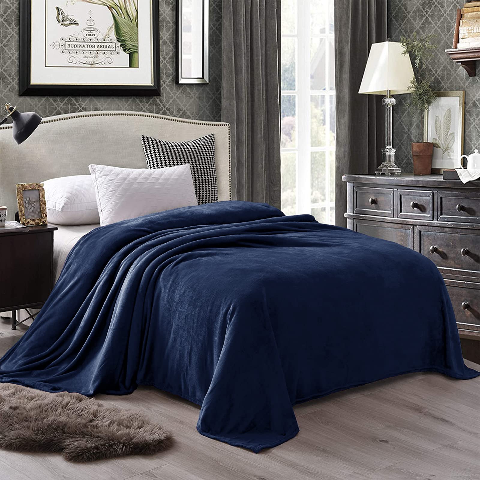Exclusivo Mezcla King Size Flannel Fleece Velvet Plush Bed Blanket As Bedspread, Coverlet, Bed Cover (90X104 Inches, Navy Blue)