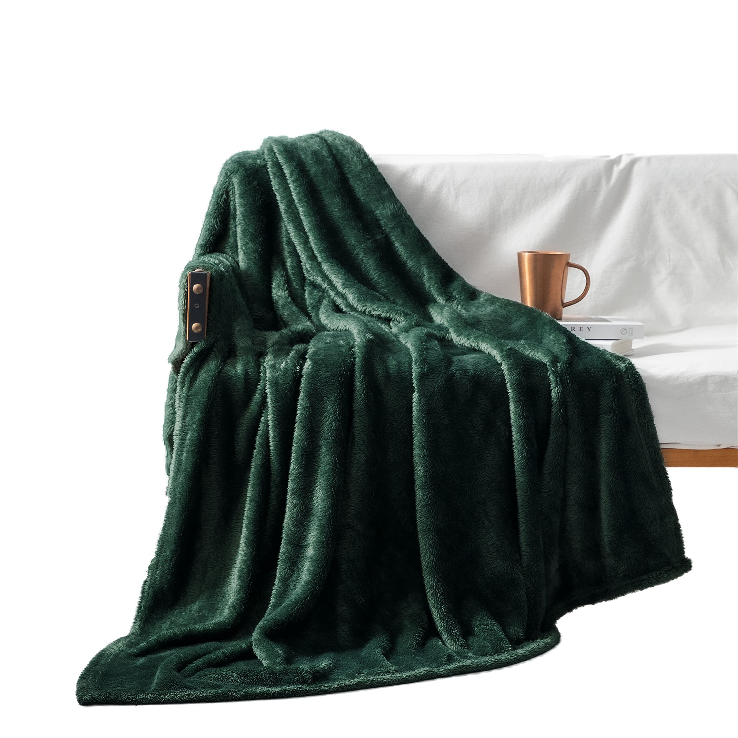 Exclusivo Mezcla Plush Extra Large Fleece Throw Blanket For Couch,Bed And Sofa (50X70 Inches, Forest Green) Soft, Warm, Lightwei