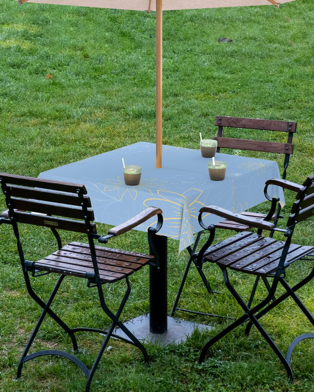 Queenker Outdoor Tablecloth With Umbrella Hole, Minimalist Lines Leaves Flowers Blue Square Tables Waterproof Tabletop Collectio