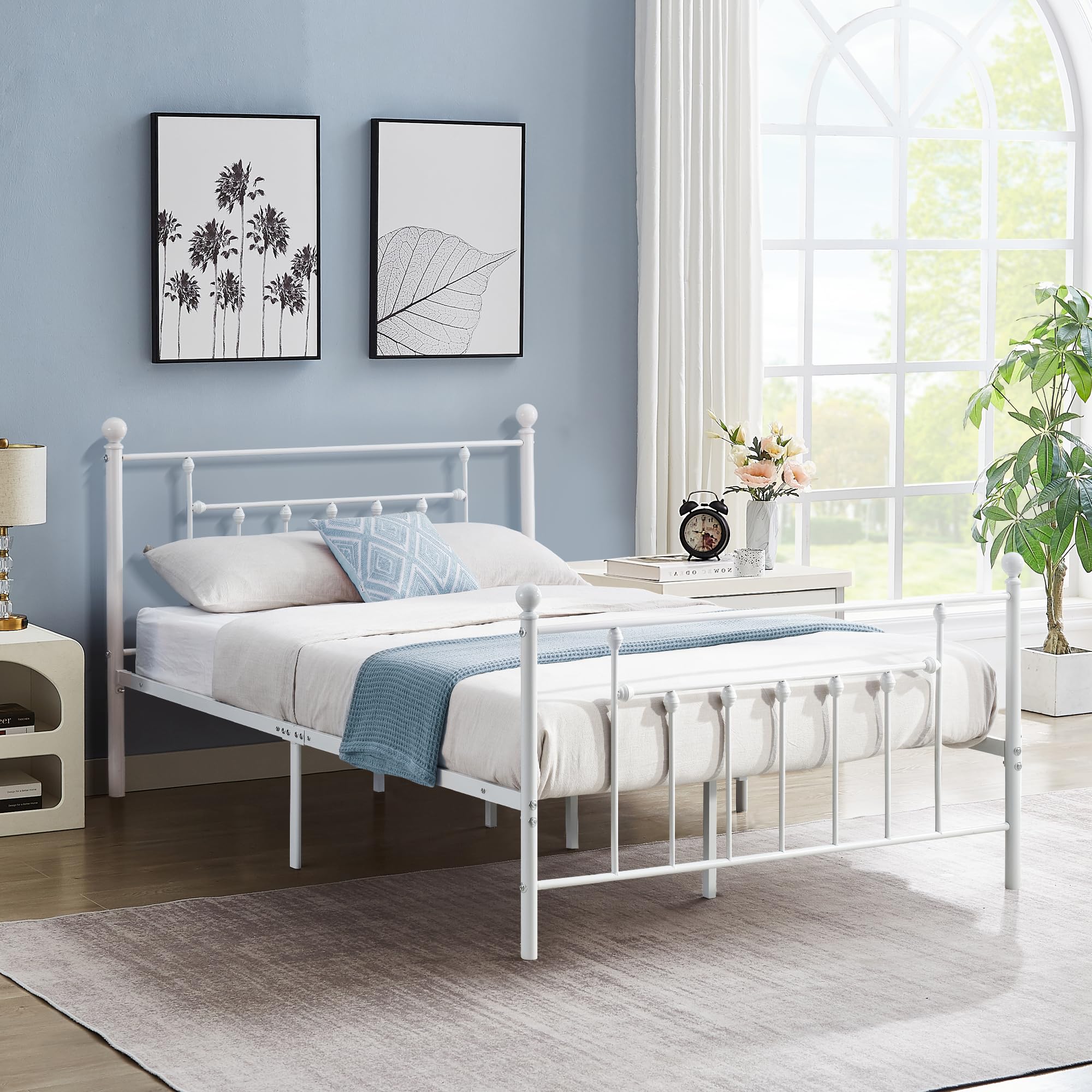 Vecelo Queen Size Metal Platform Bed Frame With Headboard And Footboard, Heavy Duty Slat Support/No Box Spring Needed Mattress Foundation/Underbed Storage Space, Victorian Style