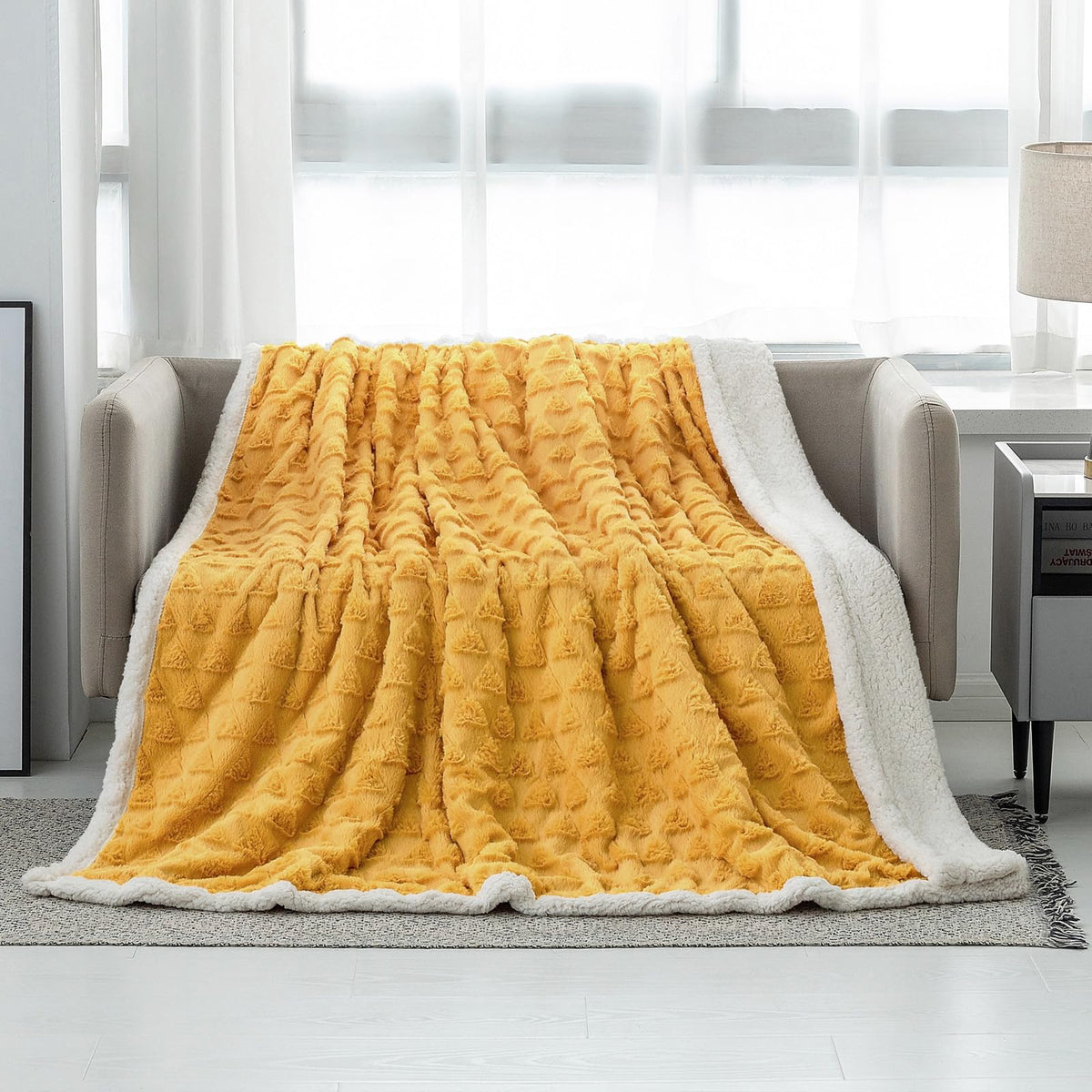 Lomao Throw Blanket For Couch - Fleece Blankets & Throws Faux Fur Blanket Soft Fuzzy Sherpa Blanket Cozy Blanket Gift Throw Blan