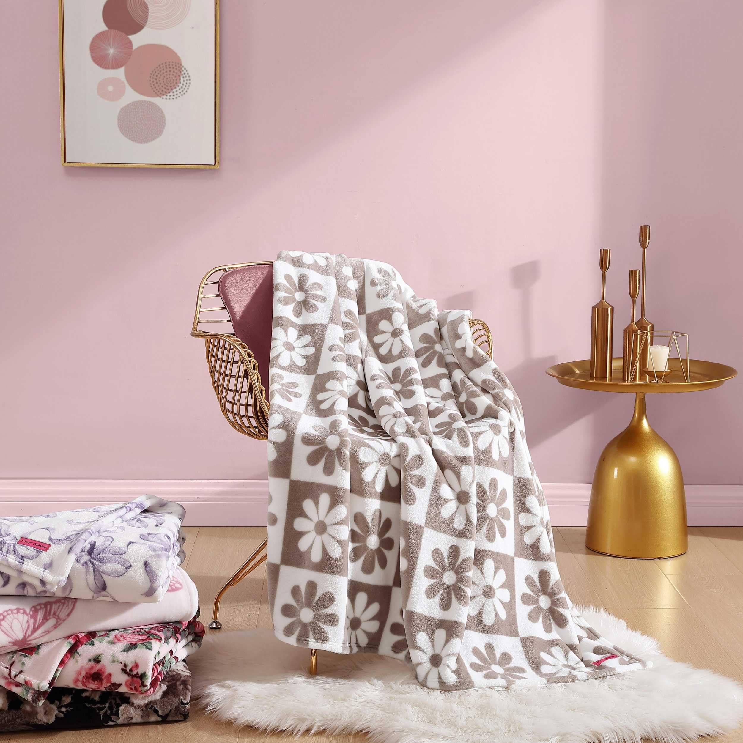Betsey Johnson - Throw Blanket, Ultra Soft & Cozy Plush Home Decor, All Season Bedding (Daisy Check White, Oversized Throw)
